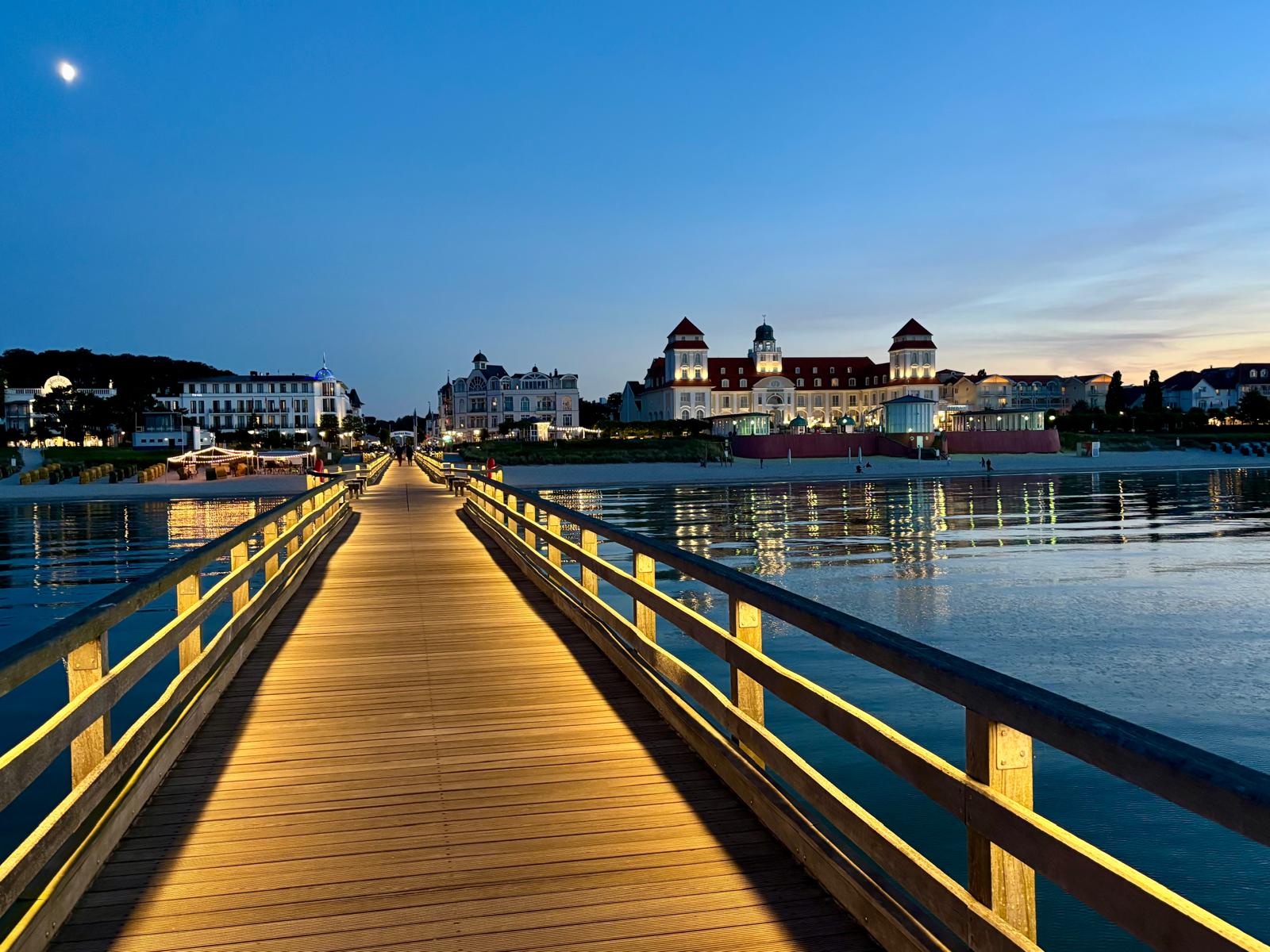 beach-access-hotel-rugen