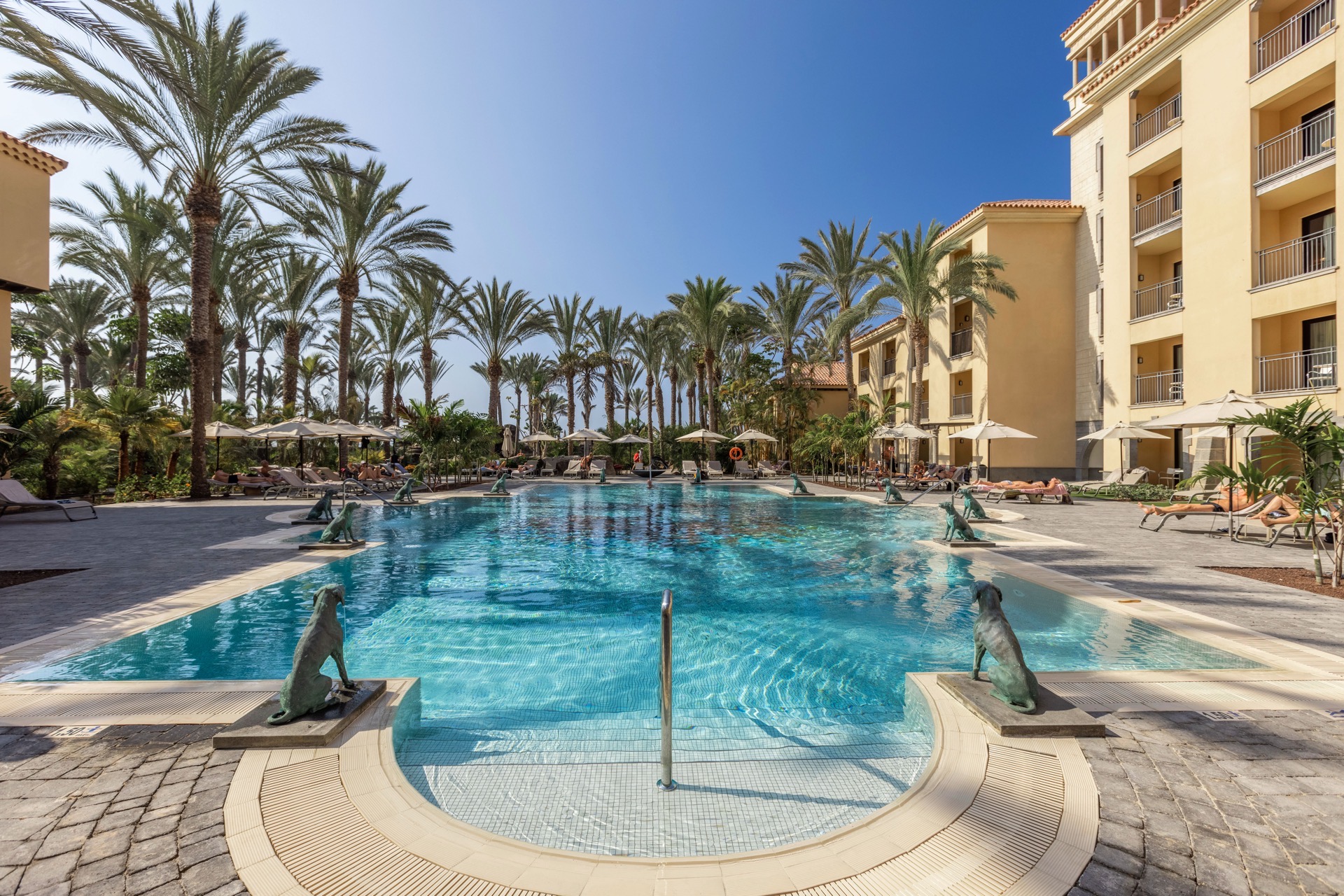 lopesan costa meloneras resort & spa exterior tree of life pool