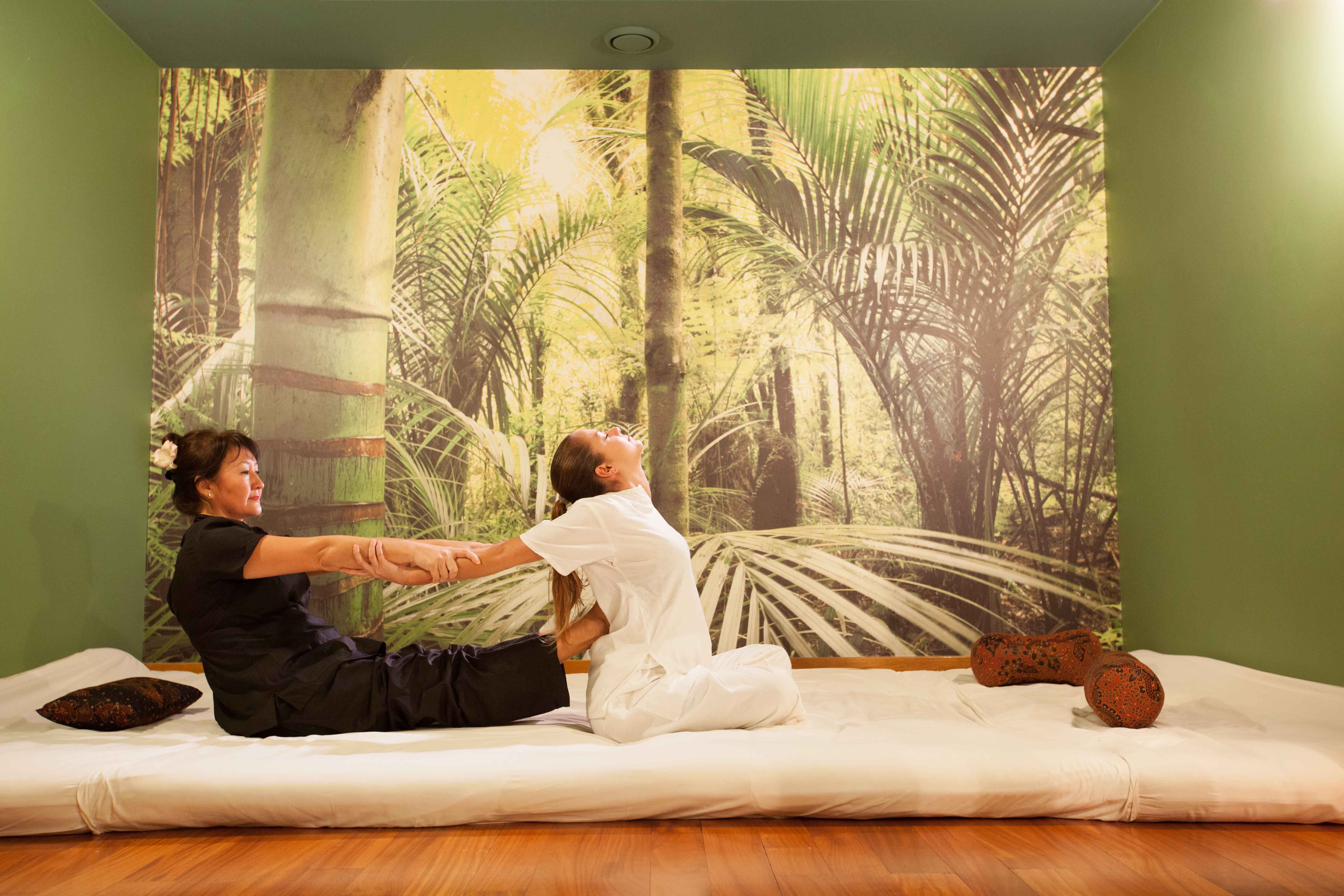 body massage om spa costa meloneras by lopesan