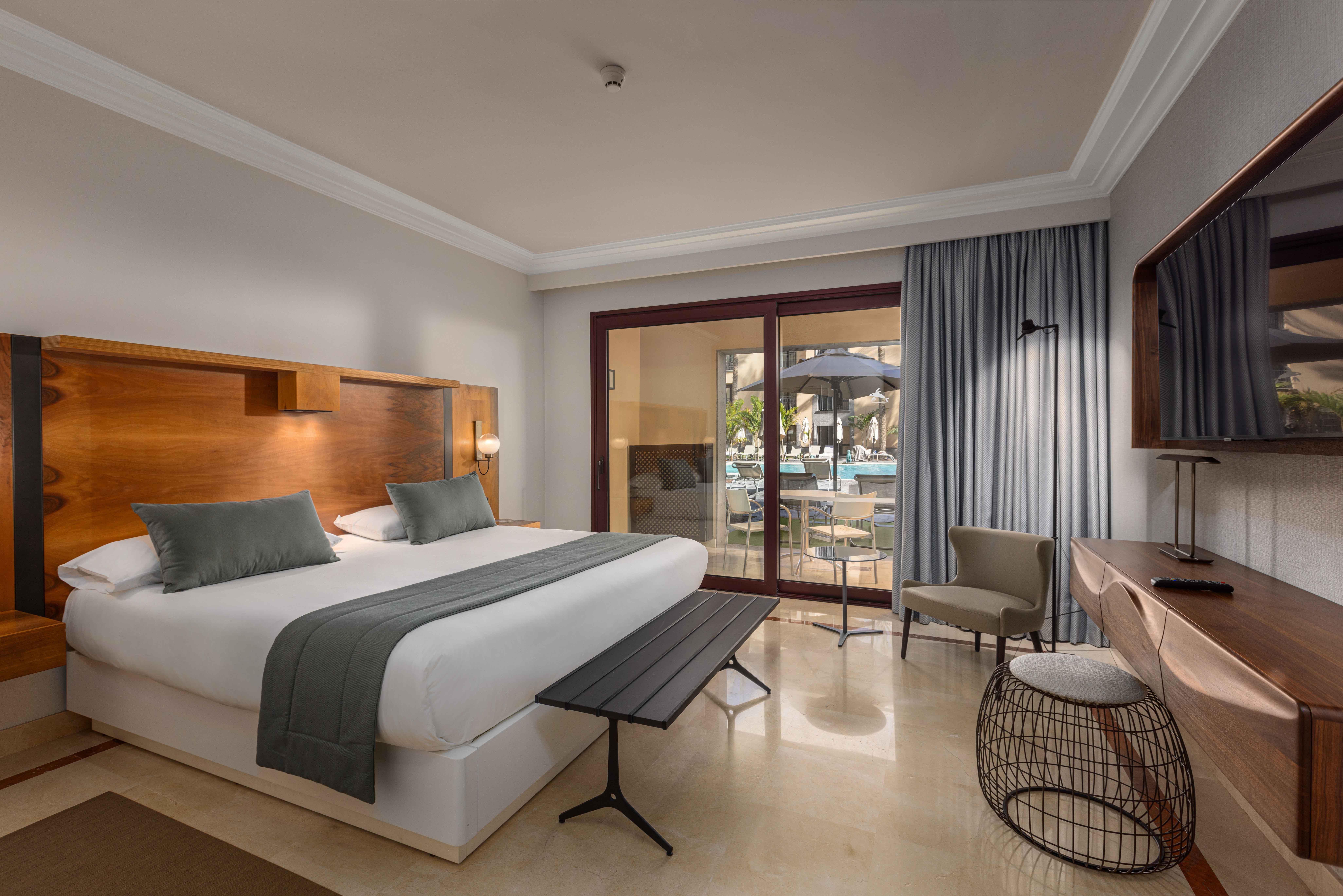 habitación doble deluxe terrace lopesan costa meloneras resort & spa