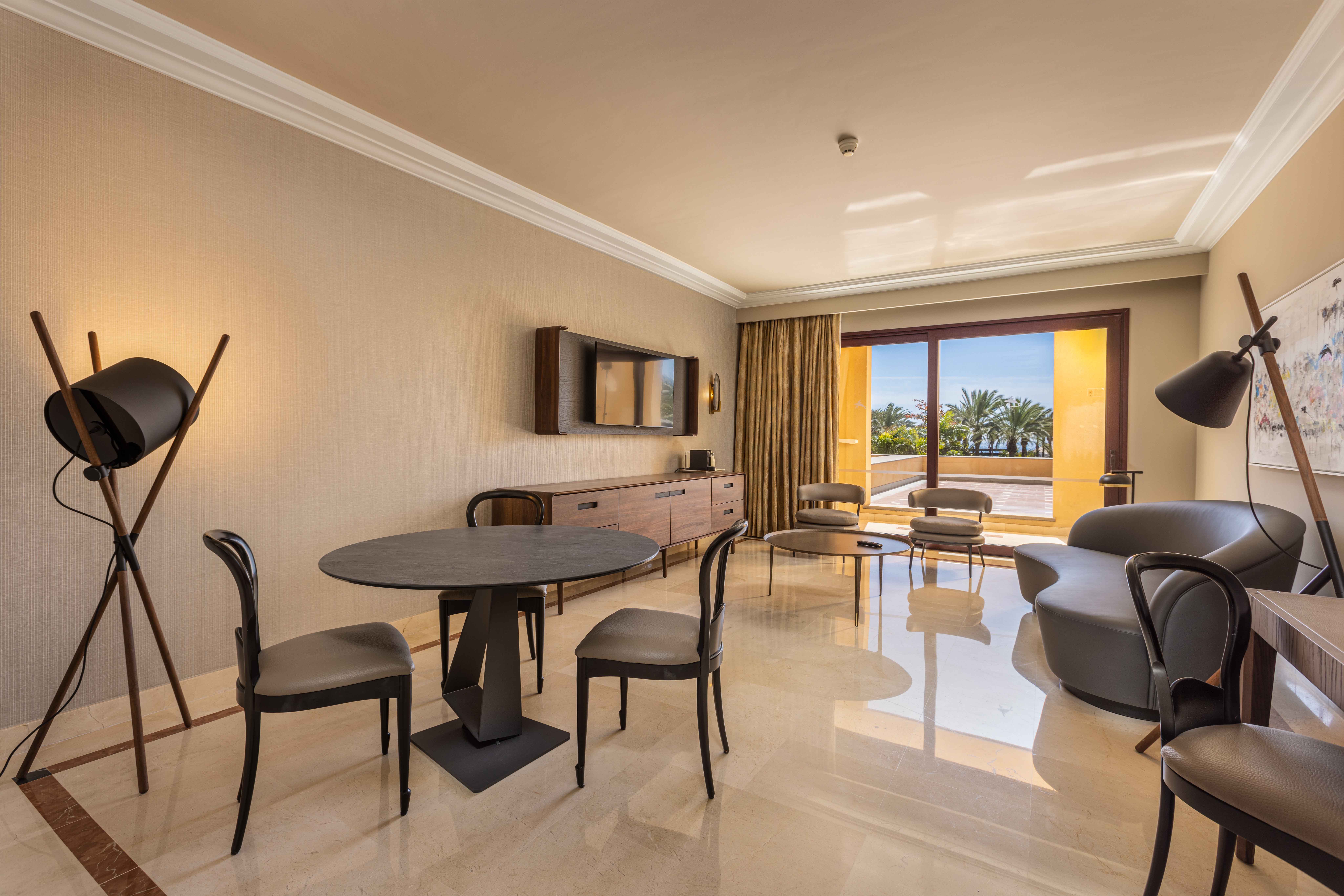 hall lopesan costa meloneras master suite