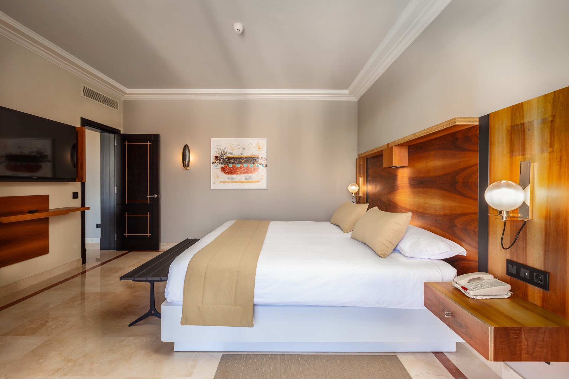 bett lopesan costa meloneras suite