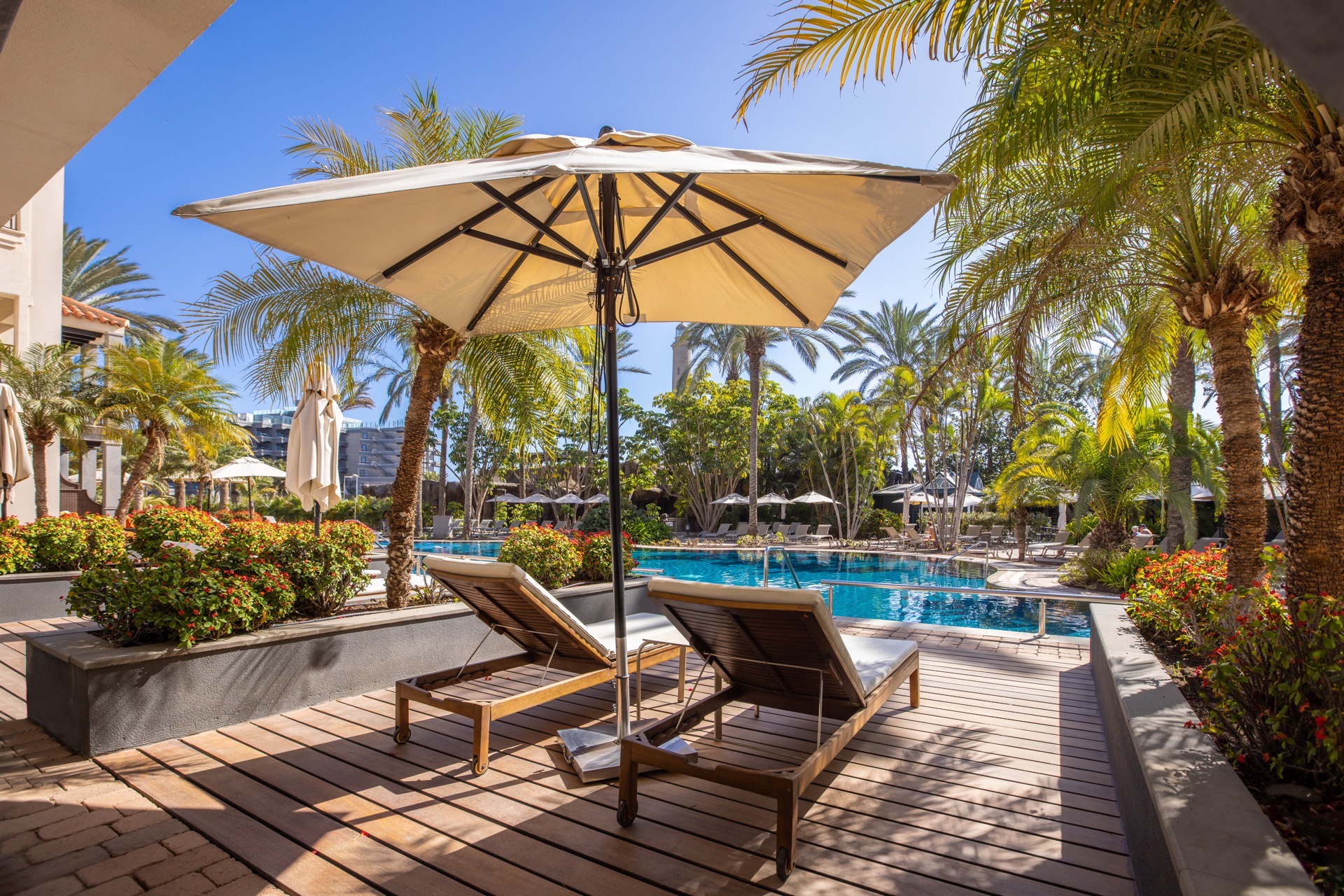 terrasse lopesan costa meloneras zimmer unique premium pool