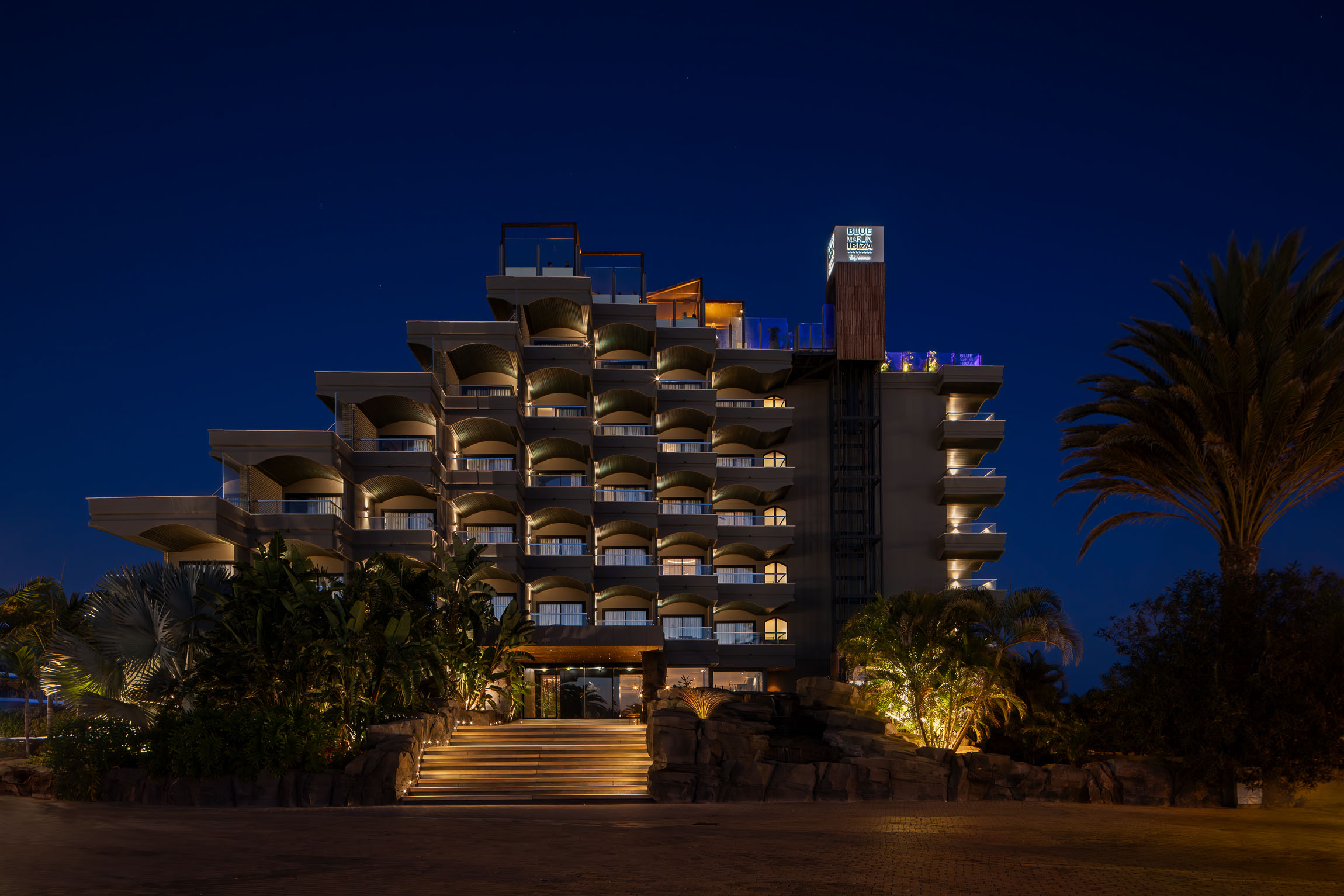 fotografía exterior noche hotel faro lopesan collection