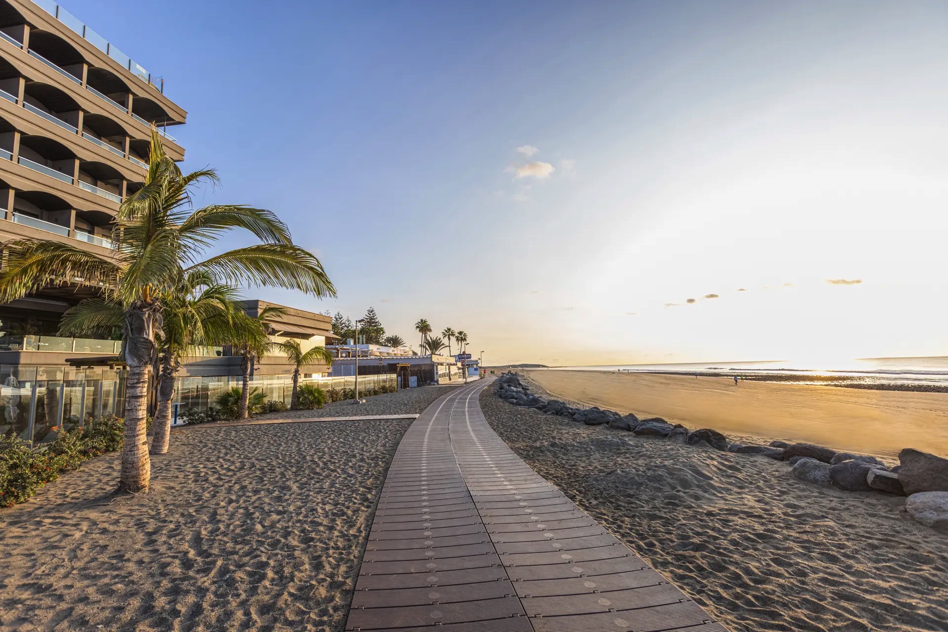 facilities hotel faro lopesan collection