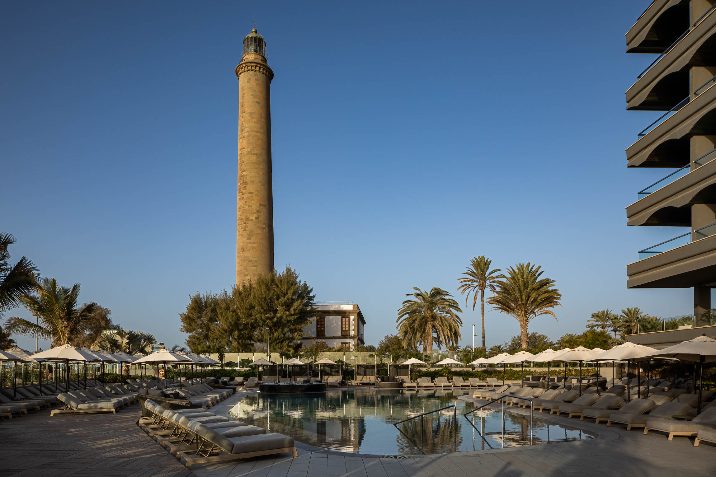 hotel faro meloneras pool