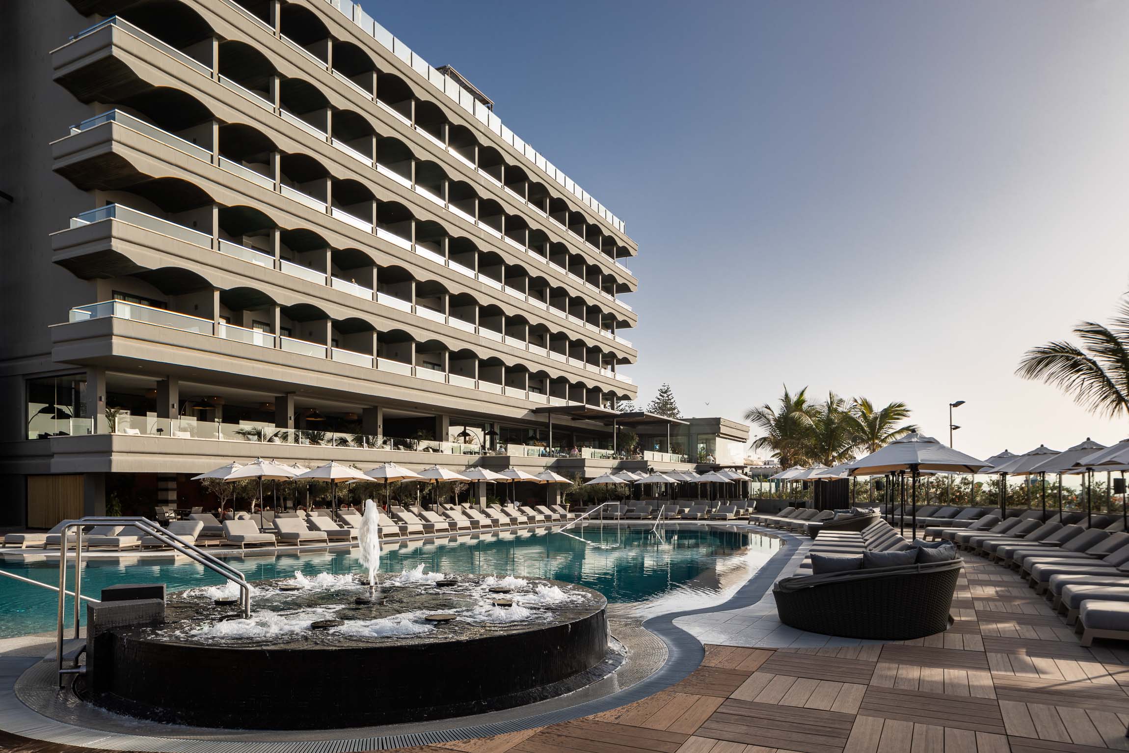 piscinas hotel faro a lopesan collection hotel