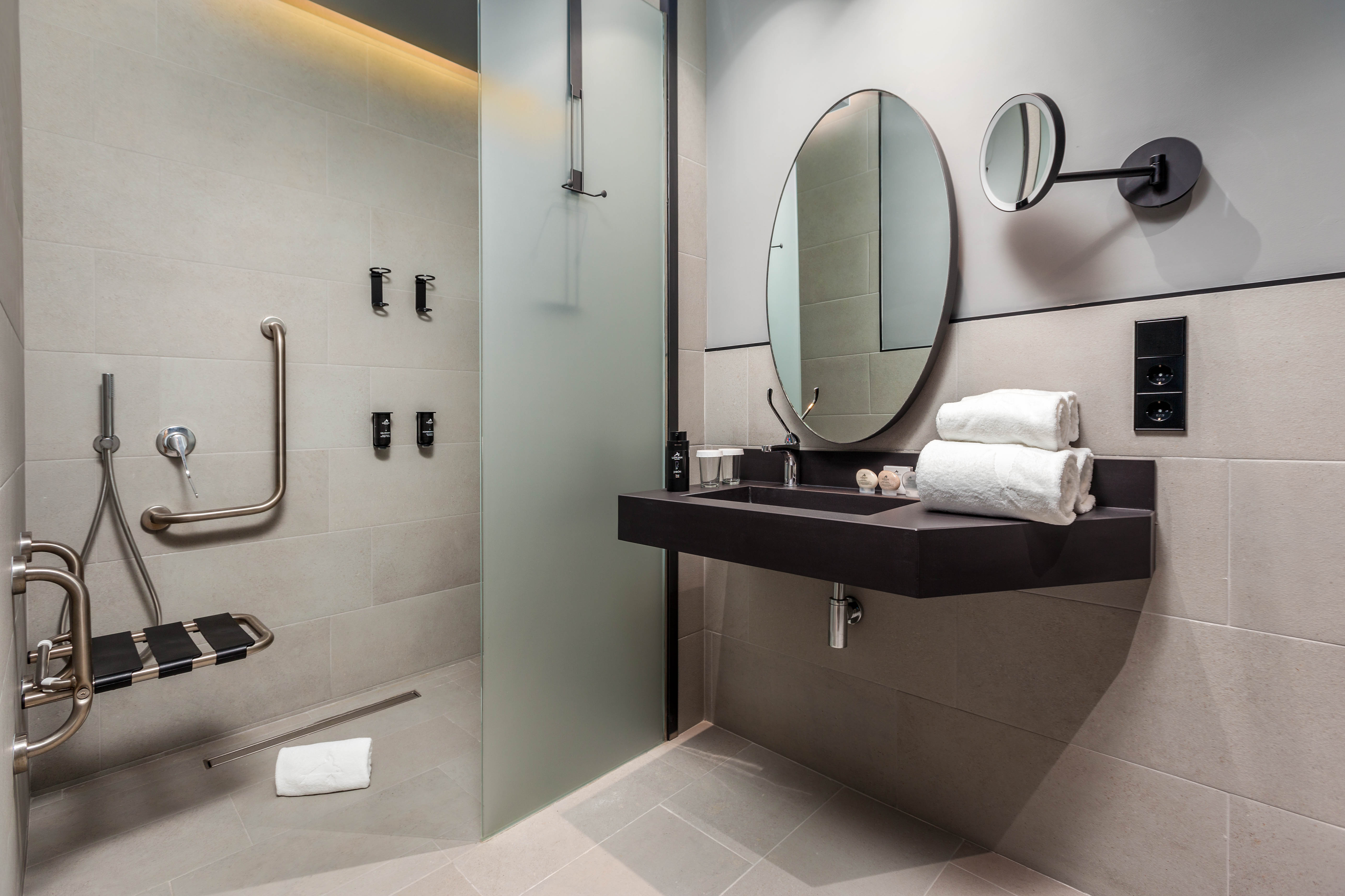 badezimmer angepasste doppelzimmer standard faro lopesan collection