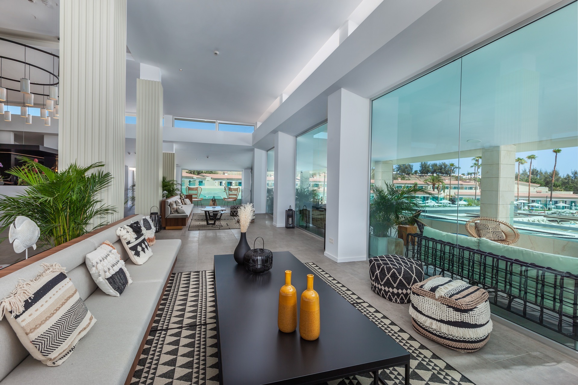 bilder und fotos hoteleingang kumara serenoa by lopesan hotels