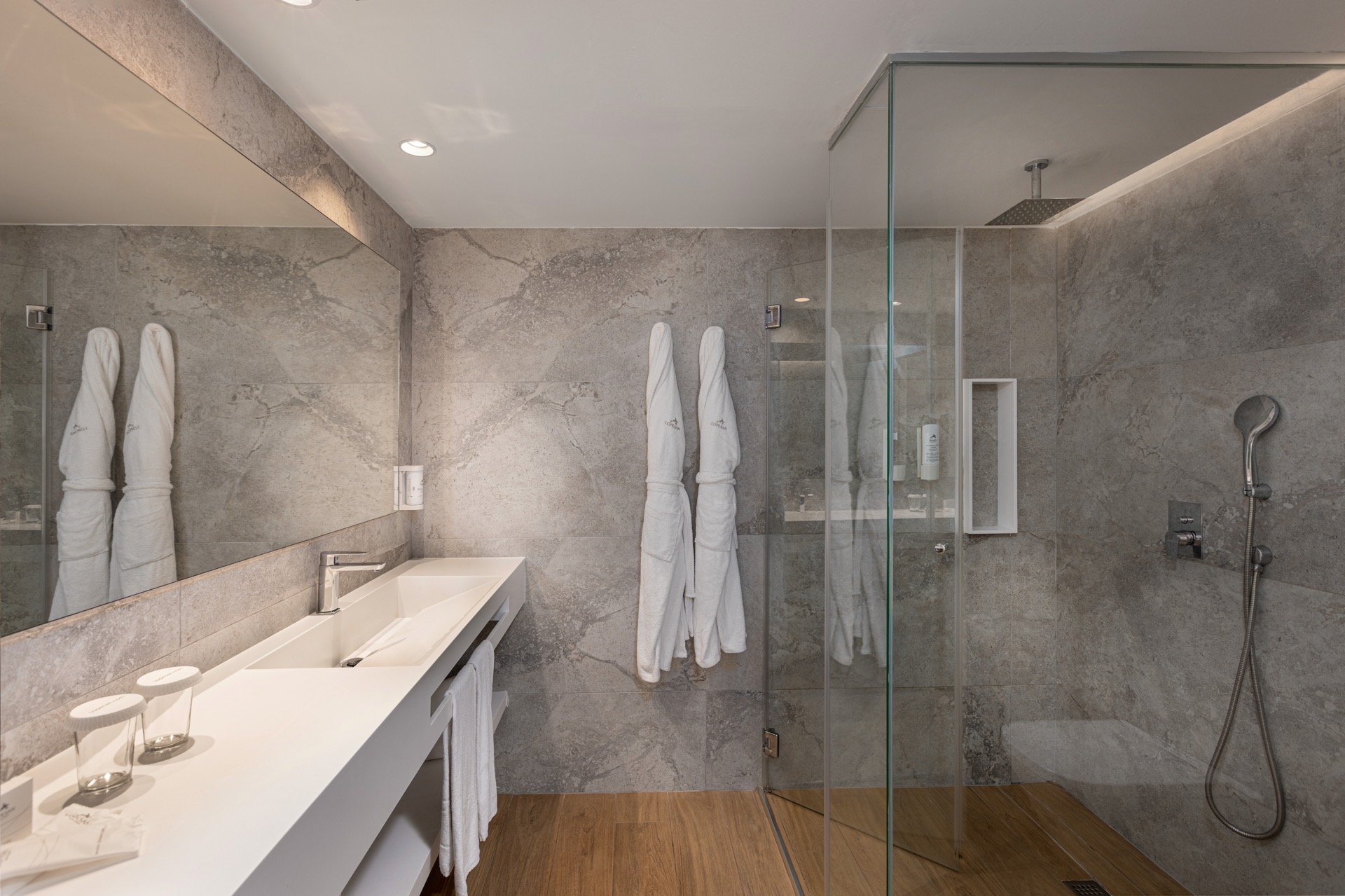 baño adults only junior suite kumara serenoa