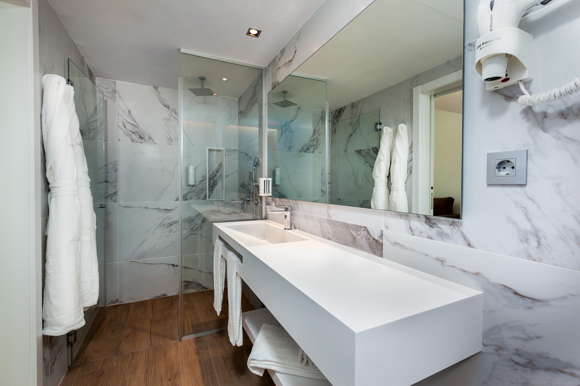 baño suite kumara serenoa