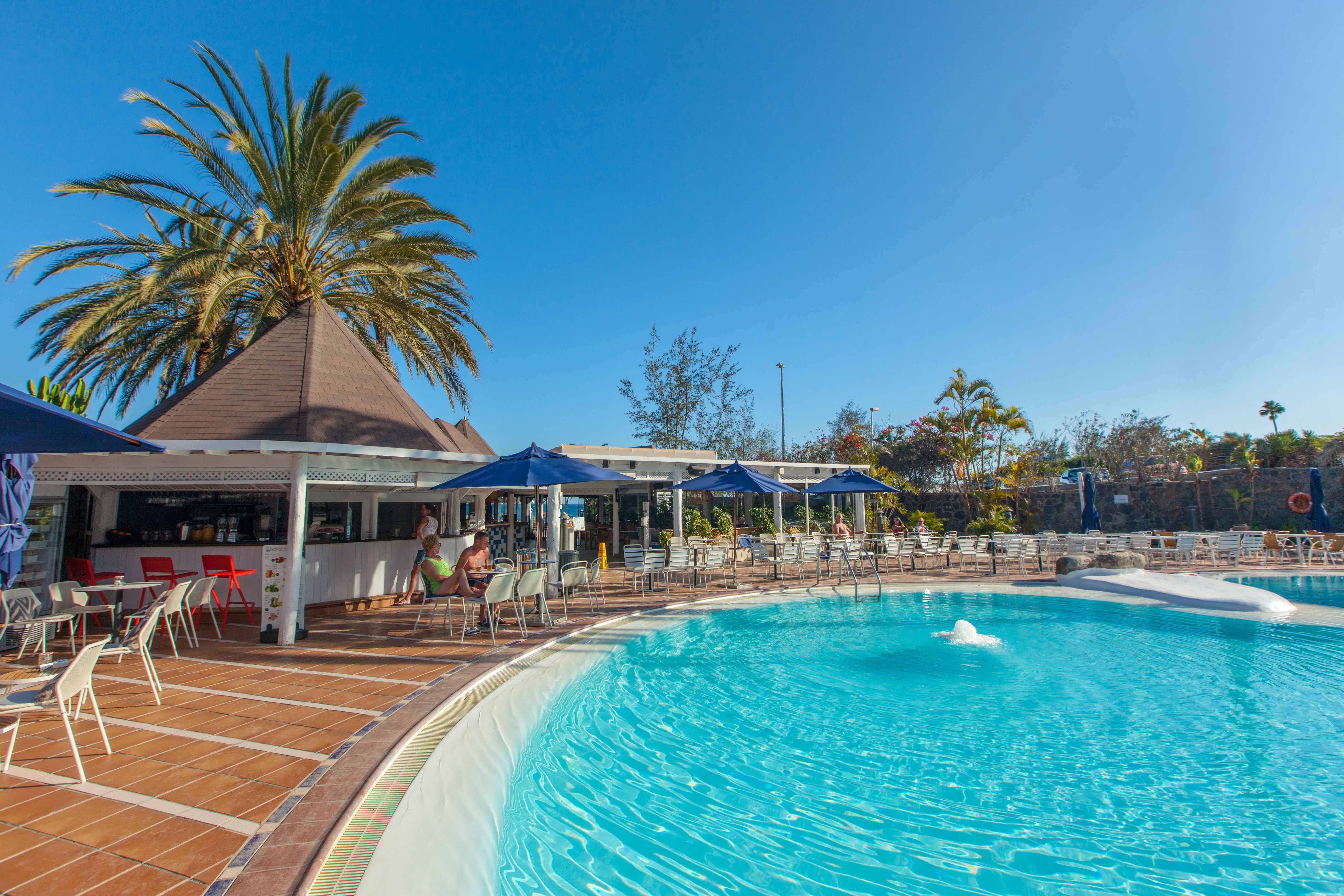 galeria de imagenes piscina brisa & marina hotel corallium beach
