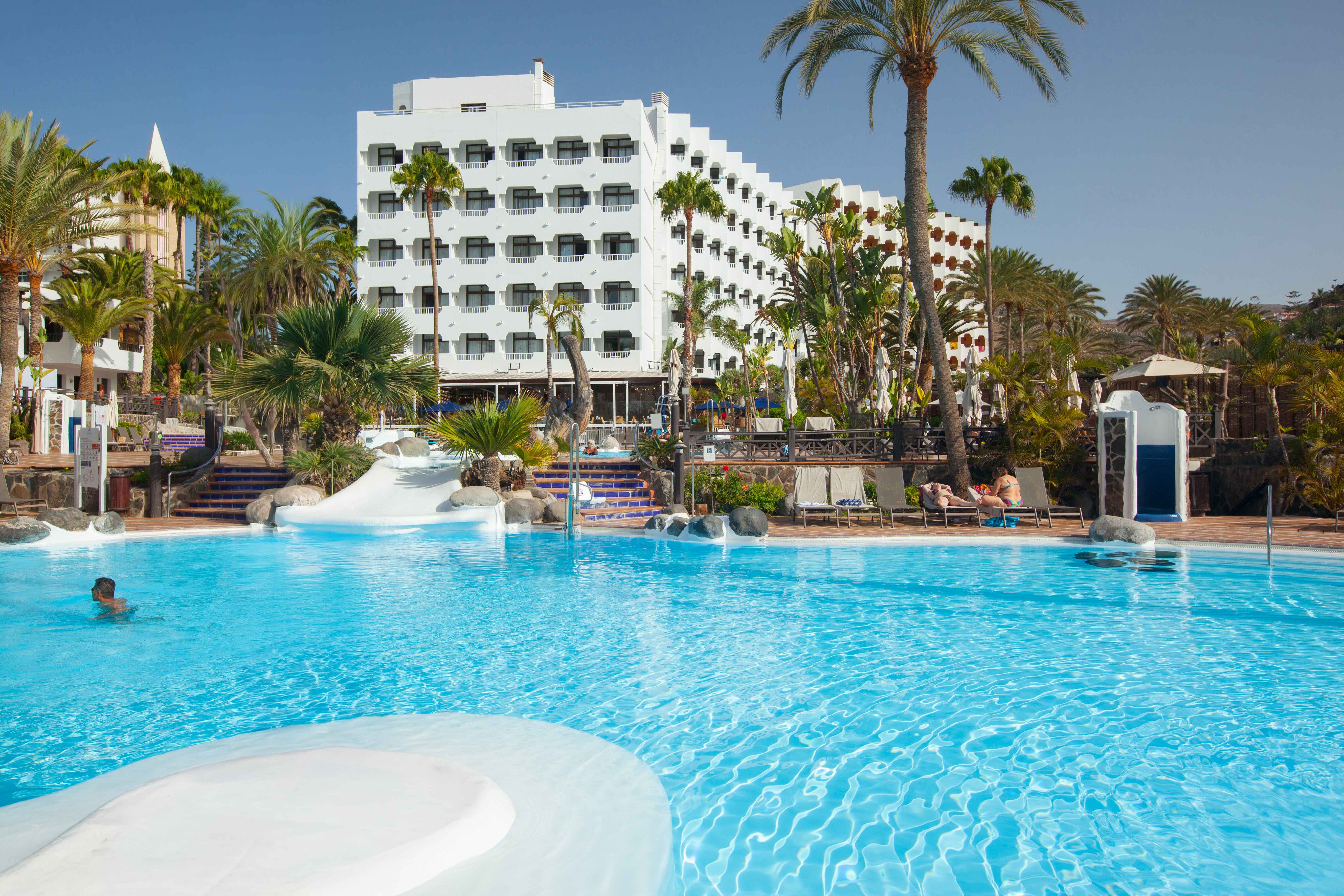 imagenes piscina corallium beach by lopesan hotels