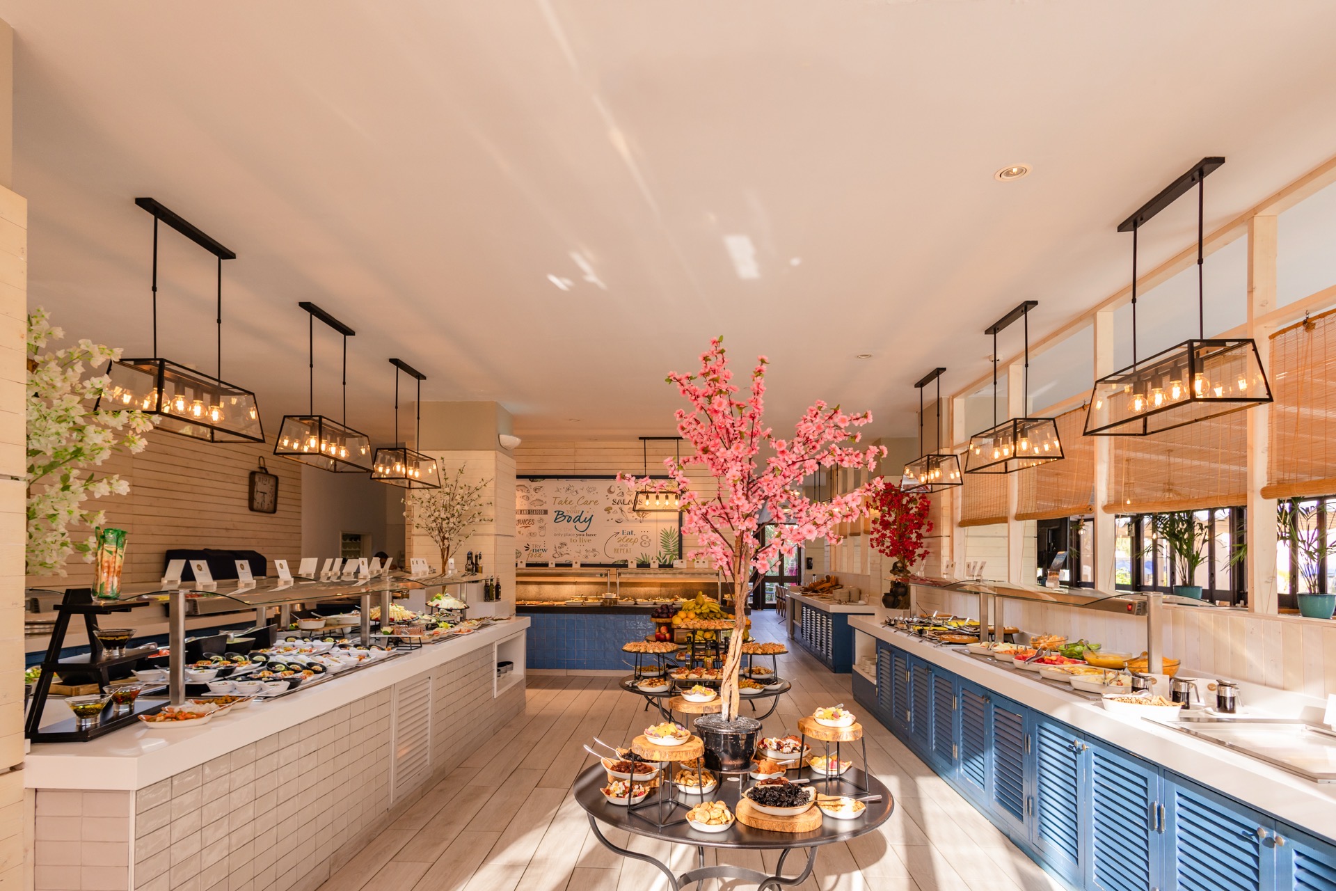 buffet corallium hotel