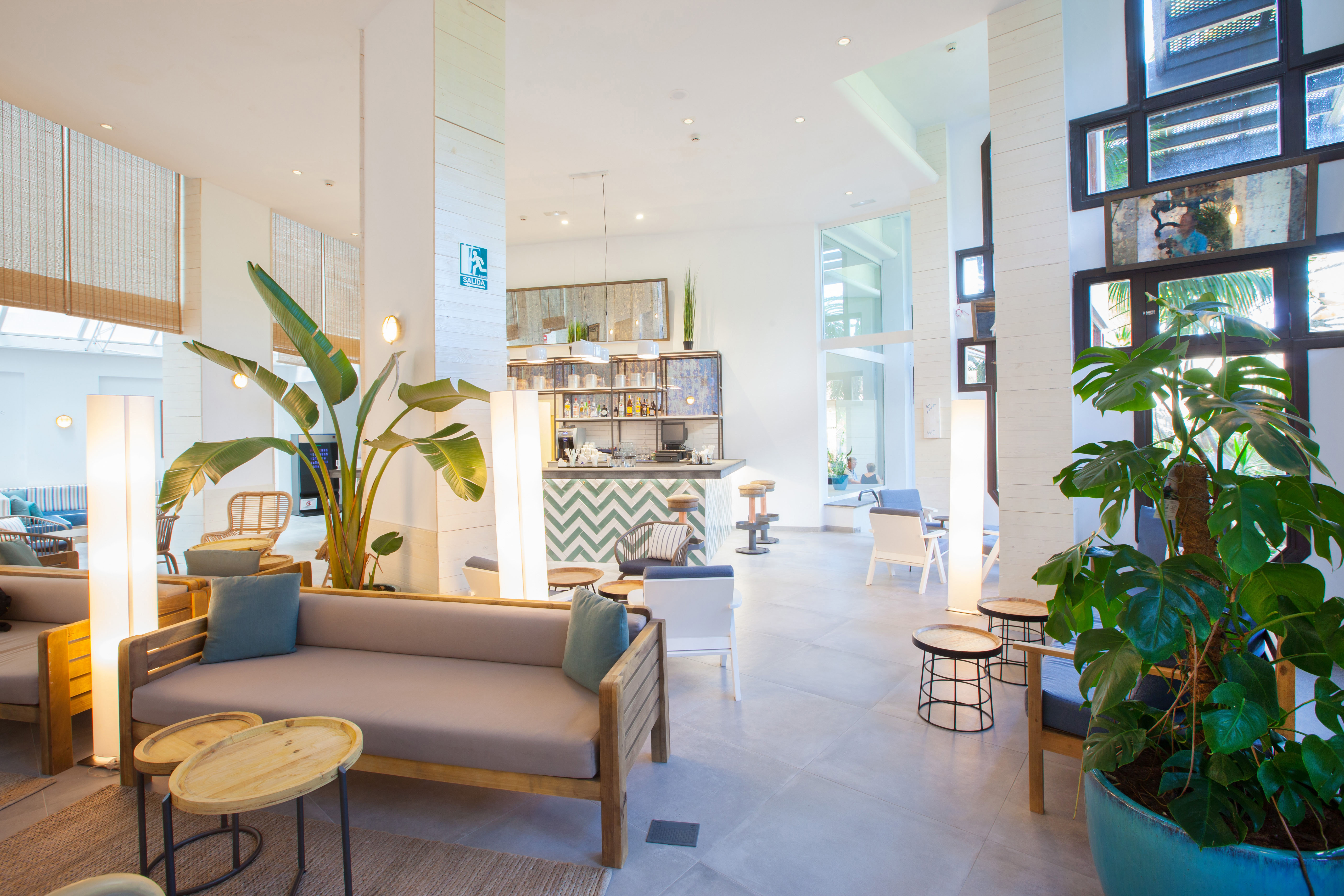 galería de imágenes lobby hotel corallium beach