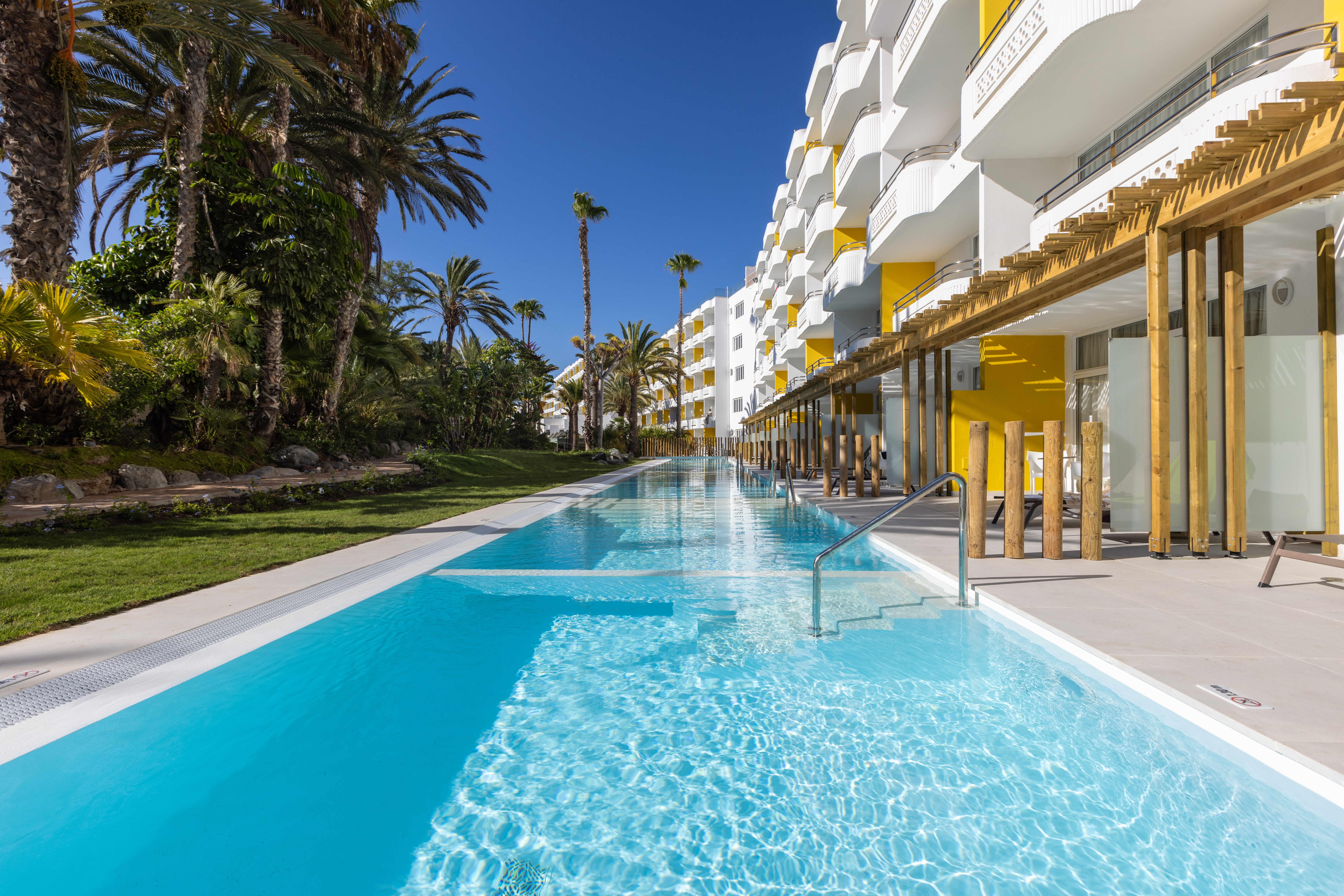 schwimmbad hotel abora catarina by lopesan