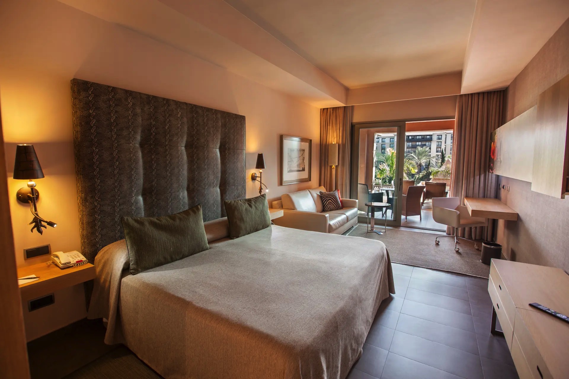 bett doppelzimmer deluxe pool lopesan baobab resort