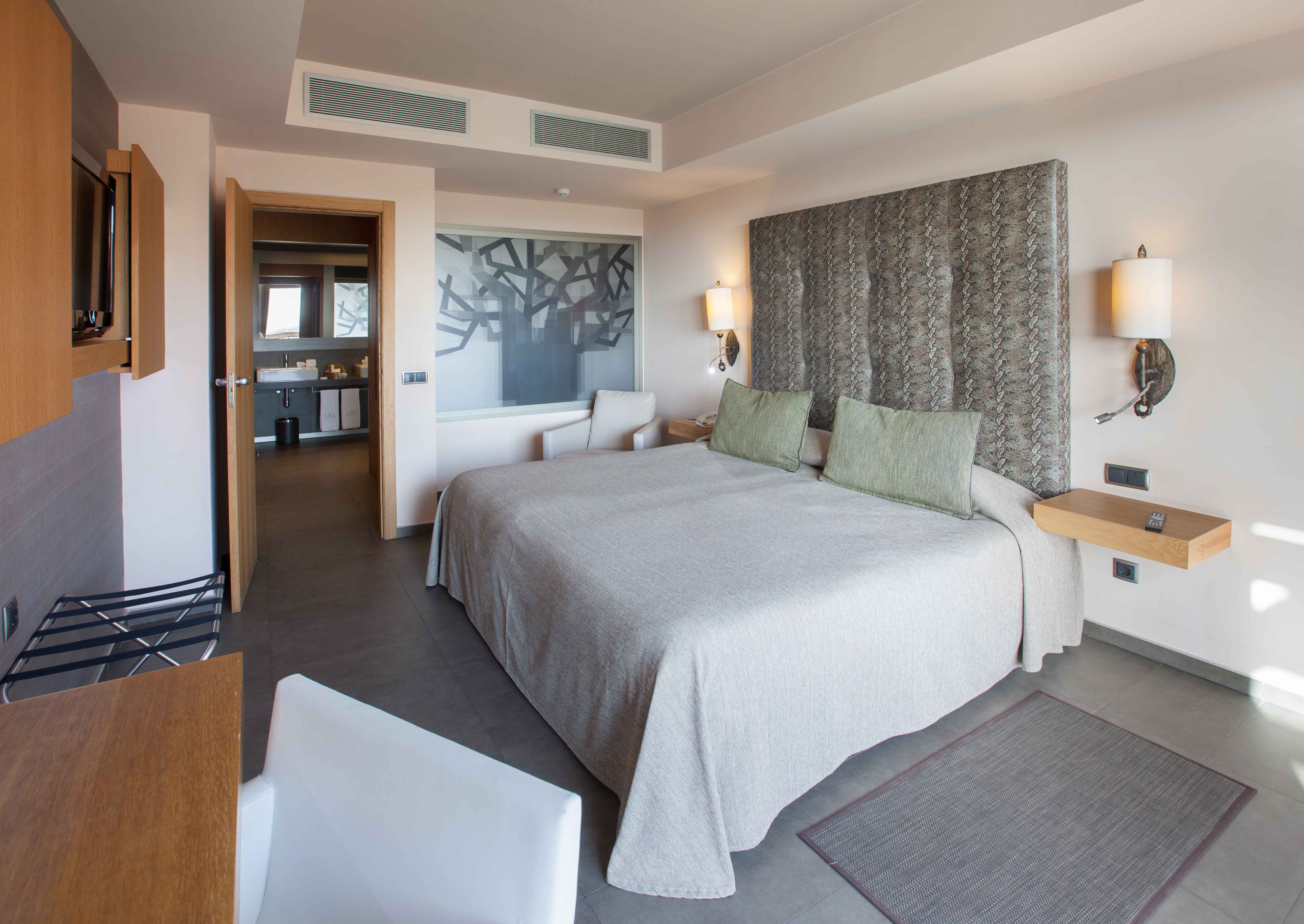 cama junior suite lopesan baobab