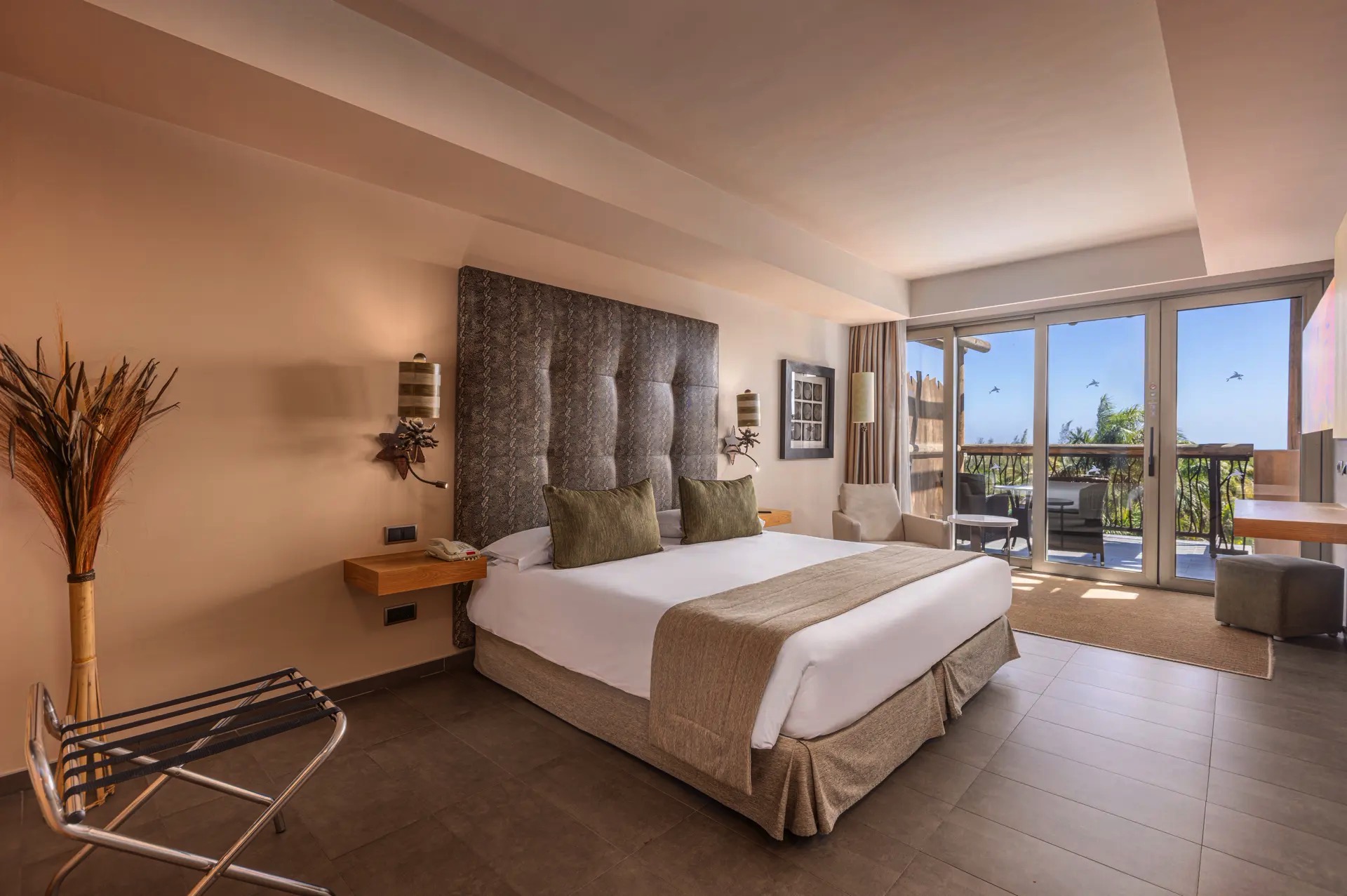 superior suite lopesan baobab resort