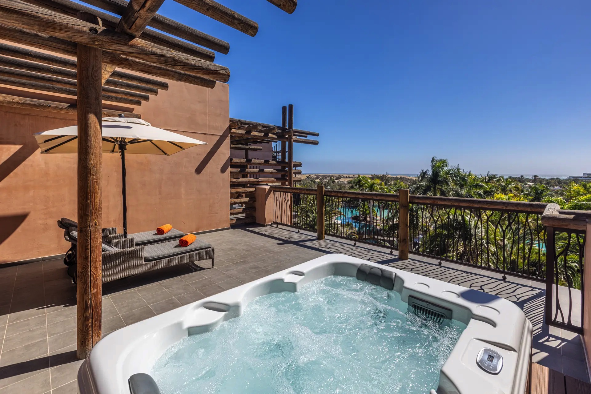 terrasse superior suite lopesan baobab resort