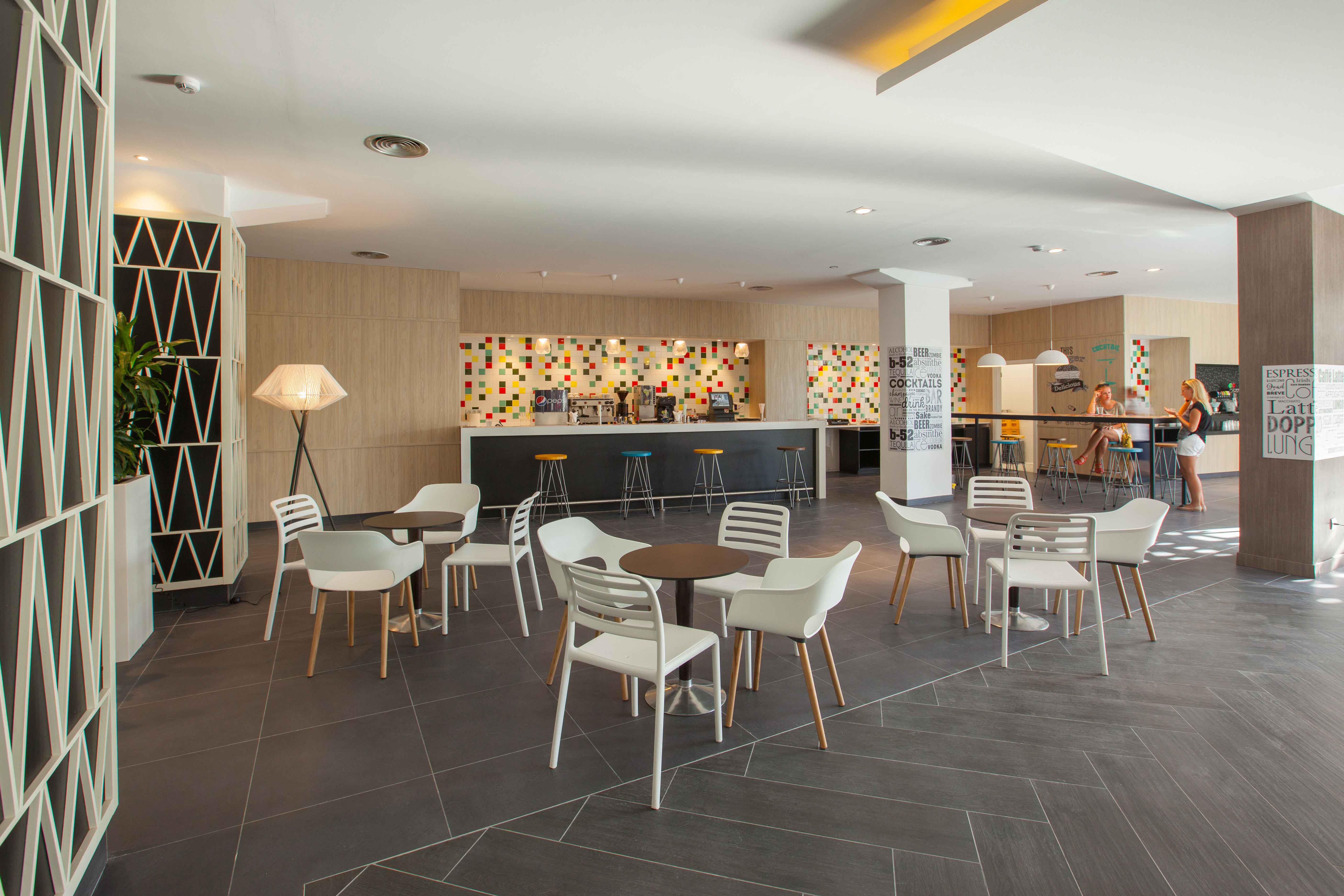 bar abora catarina hotel by lopesan