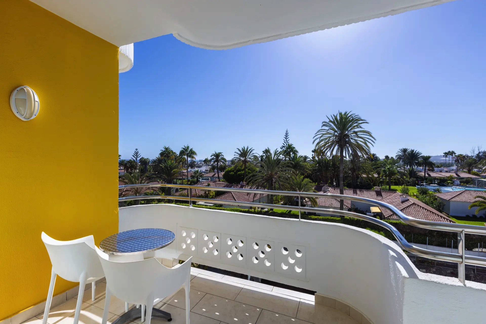 terrasse-abora-catarina-double-standard-view-zimmer