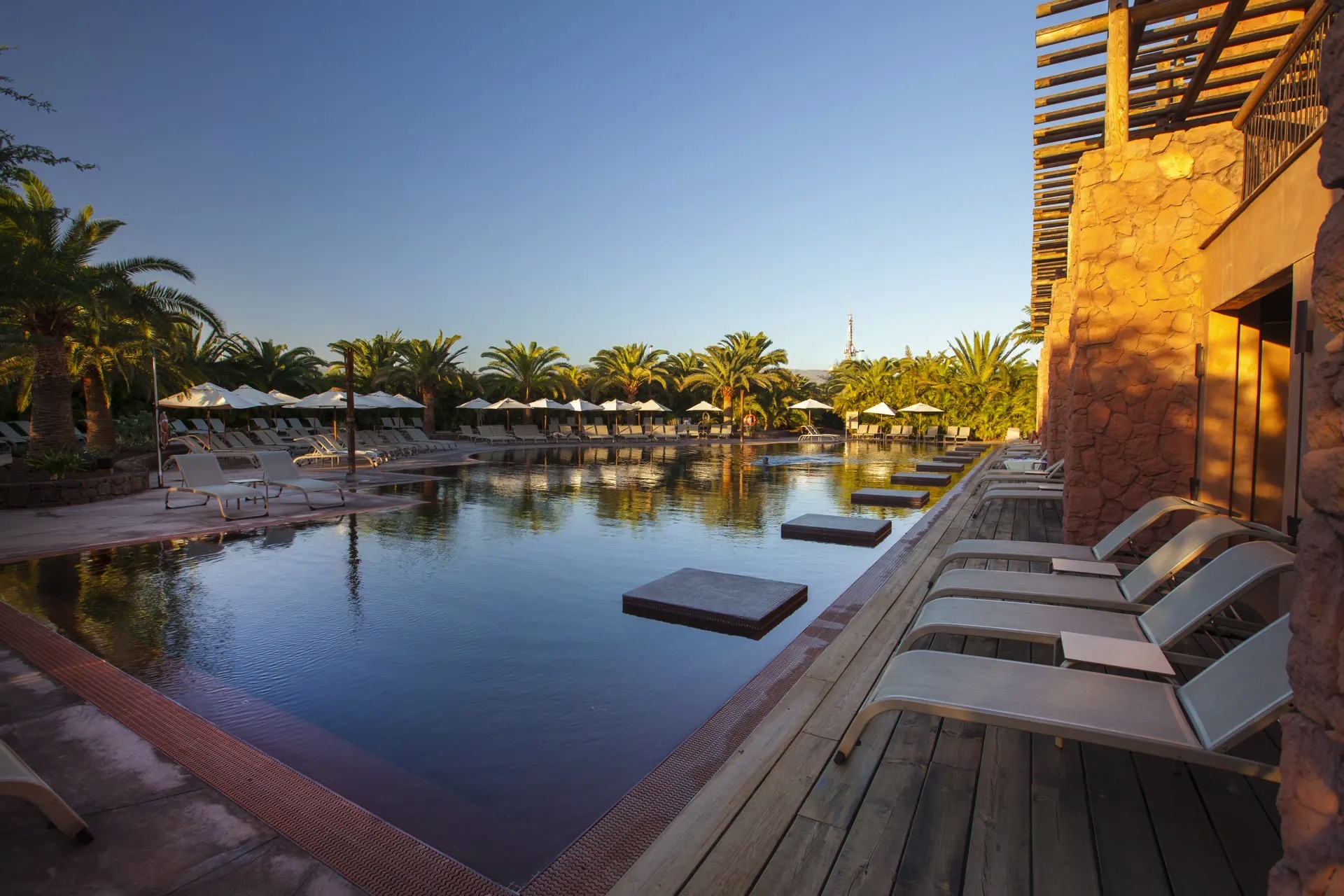 tranquila pool piscinas lopesan baobab resort