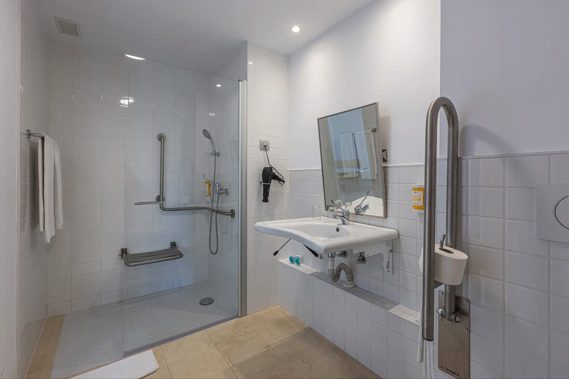 badezimmer double standard angepasstes zimmer hotel abora catarina