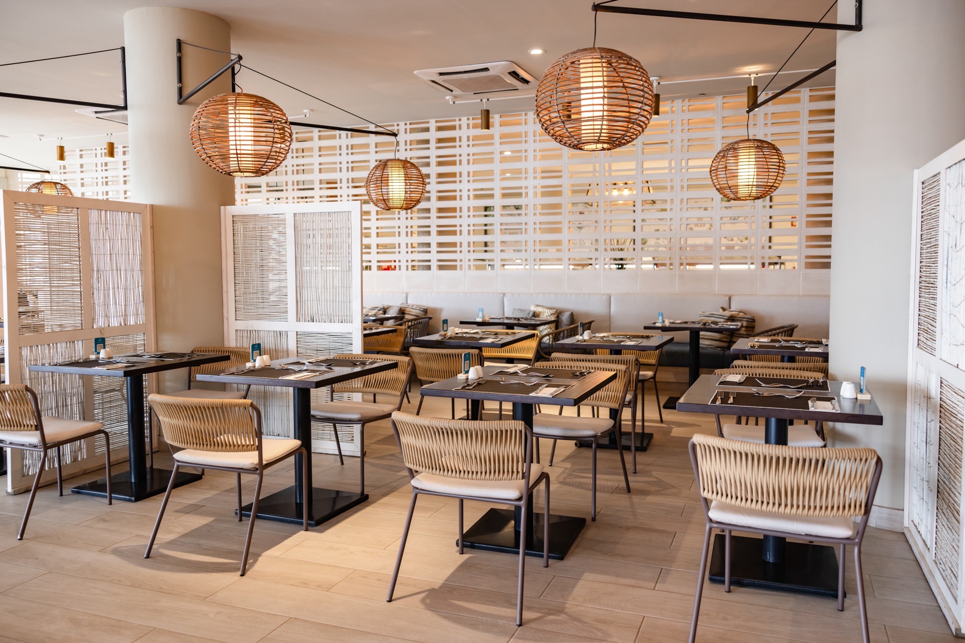 buffet corallium dunamar by lopesan hotels