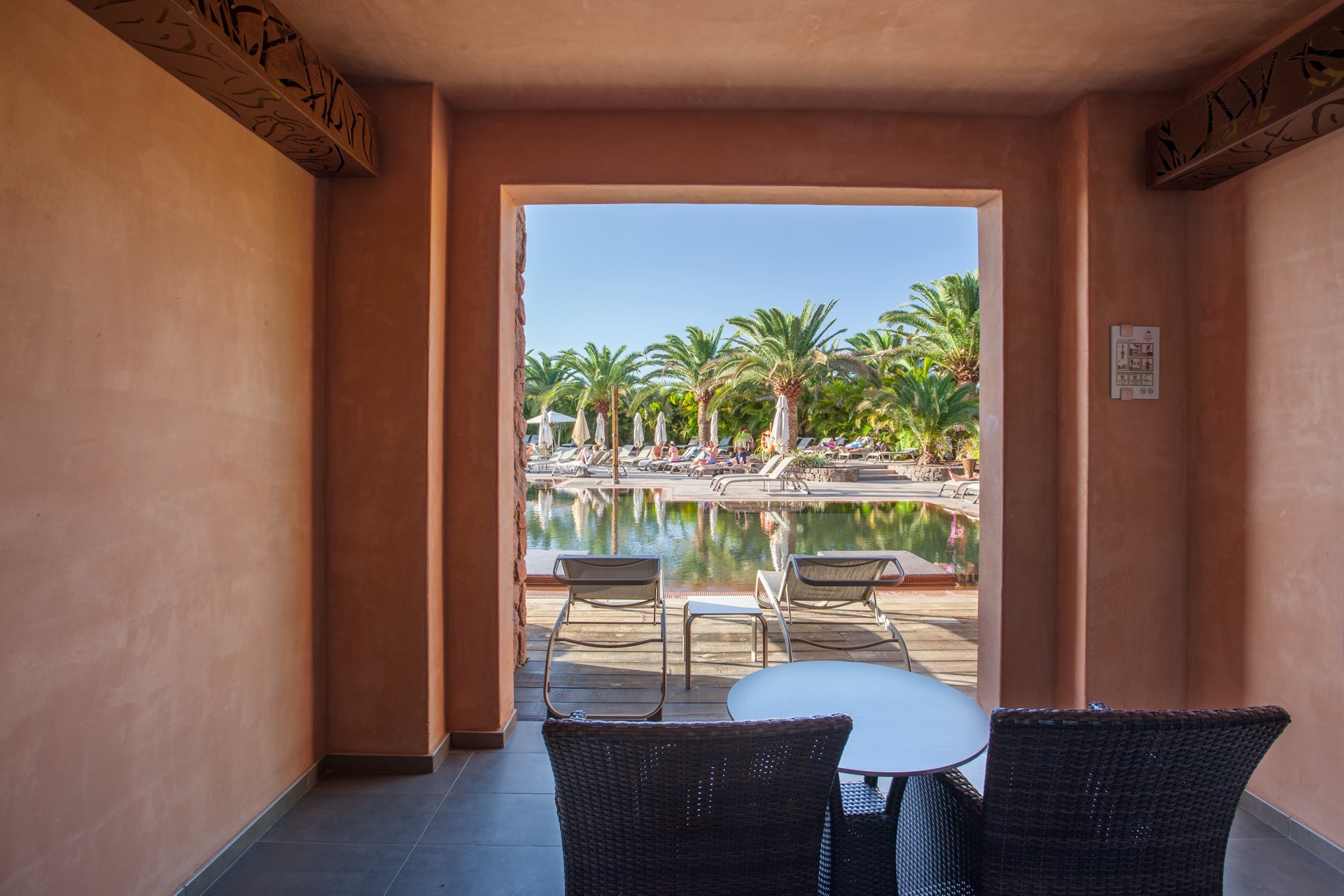 terrasse doppelzimmer familie pool lopesan baobab