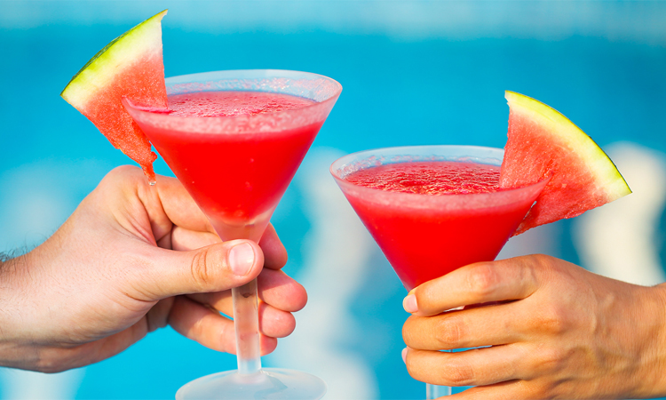 holidays bar pool abora buenaventura