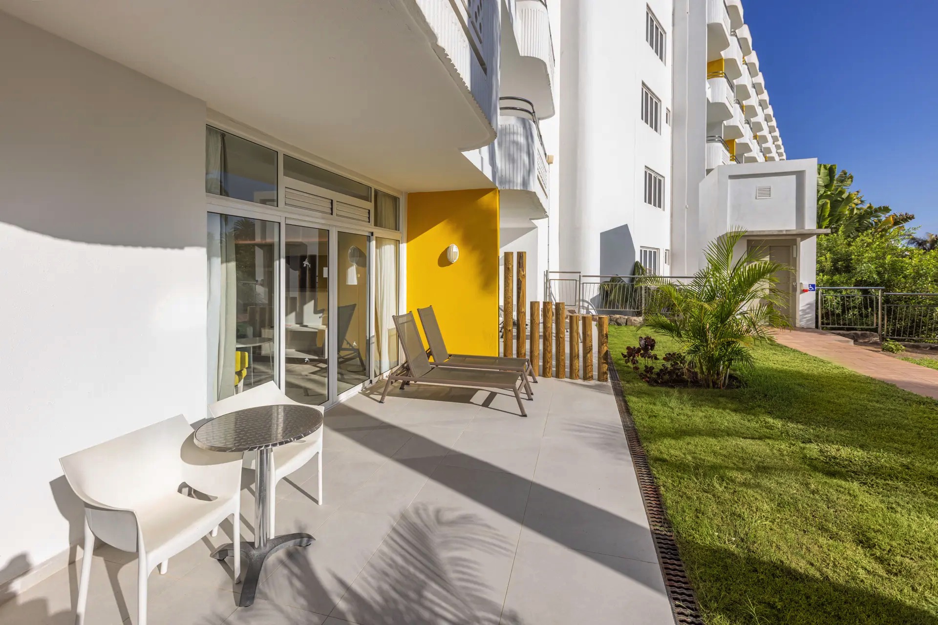 terrasse abora catarina double garden zimmer