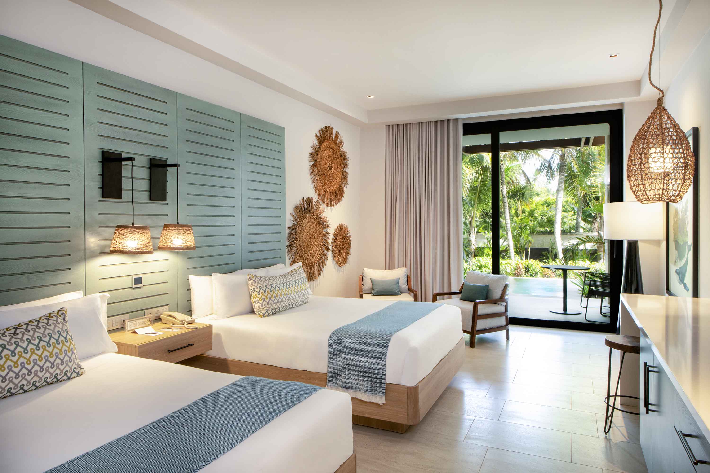 unique queen swim up junior suite lopesan costa bavaro resort spa & casino