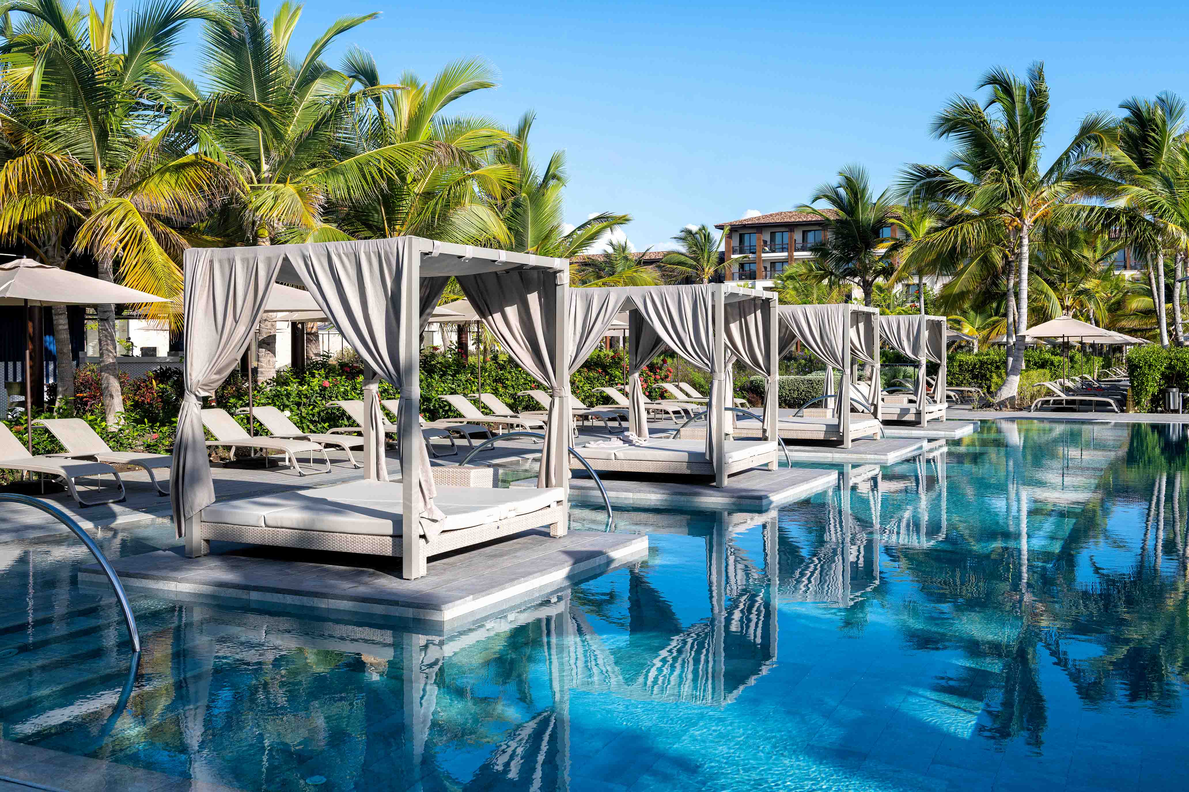 pool caribbean lopesan costa bavaro spa & casino