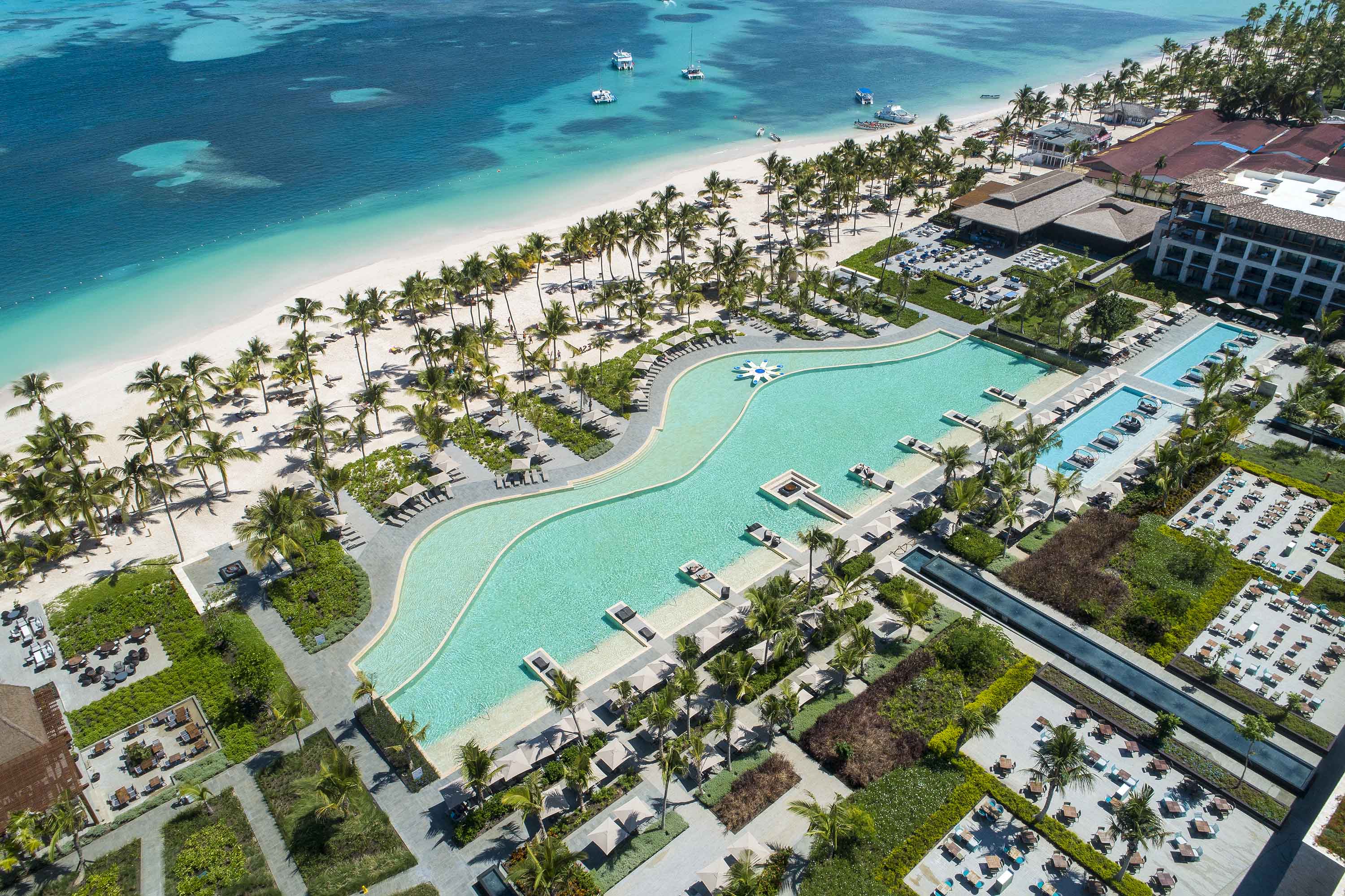 frontline beach hotel lopesan costa bavaro