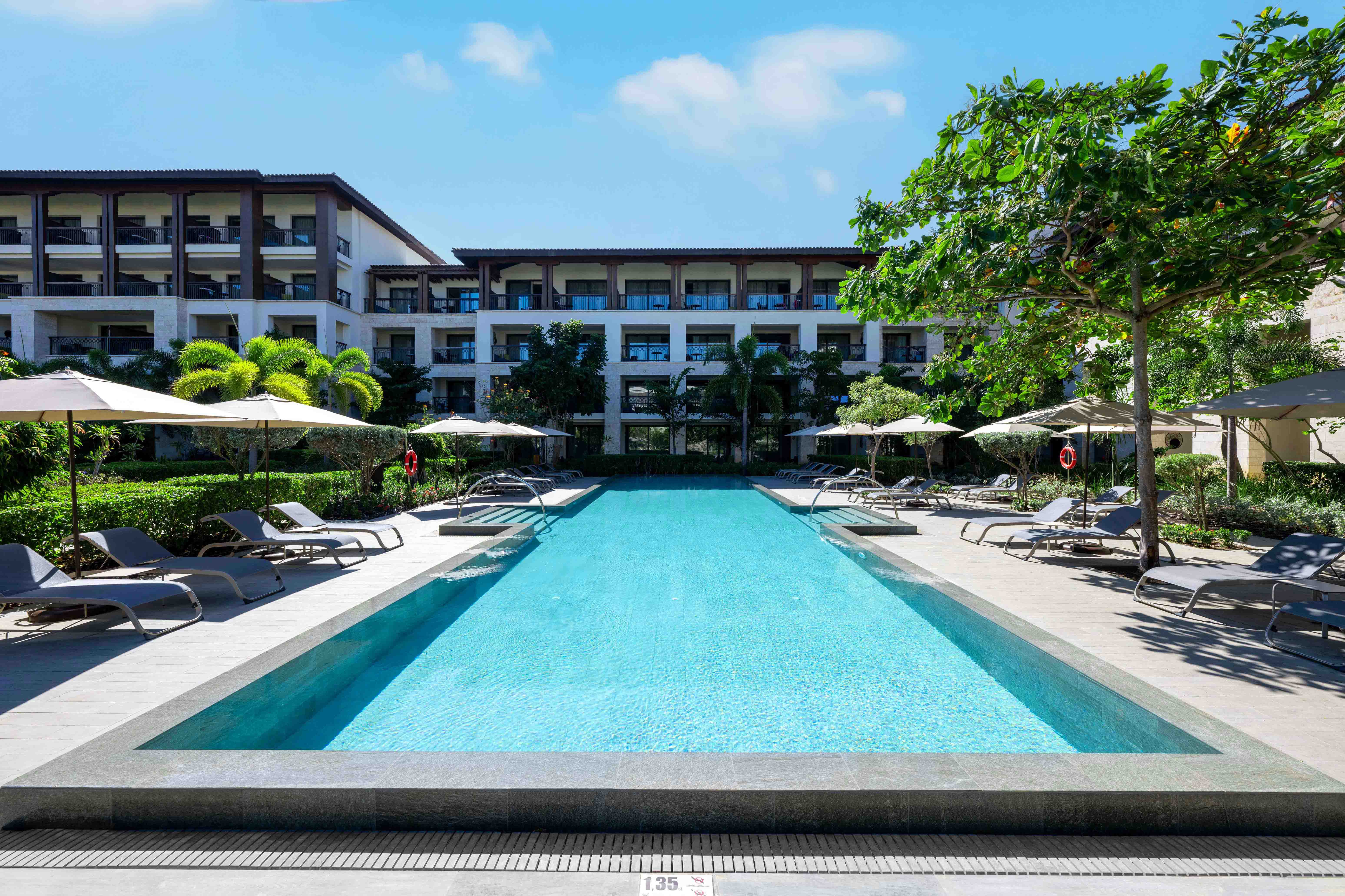 bavaro pool lopesan costa bavaro spa & casino