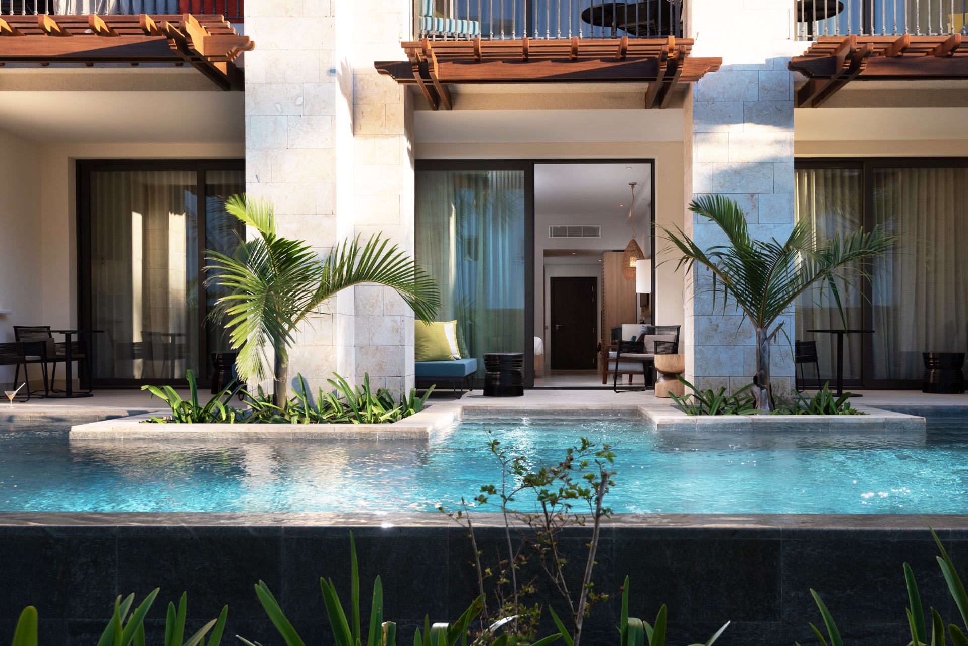 lopesan costa bavaro resort queen swim up junior suite terrasse zimmerfotos