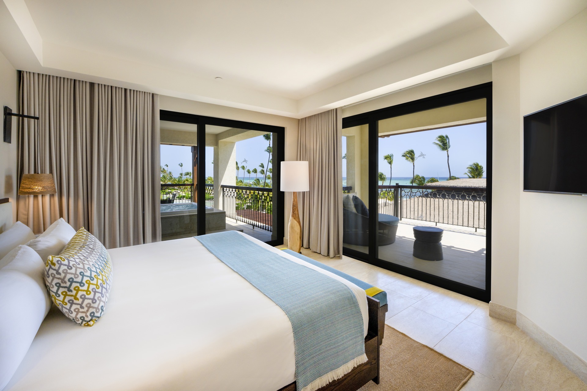 unique corner suite ocean view one bedroom lopesan costa bavaro resort spa & casino