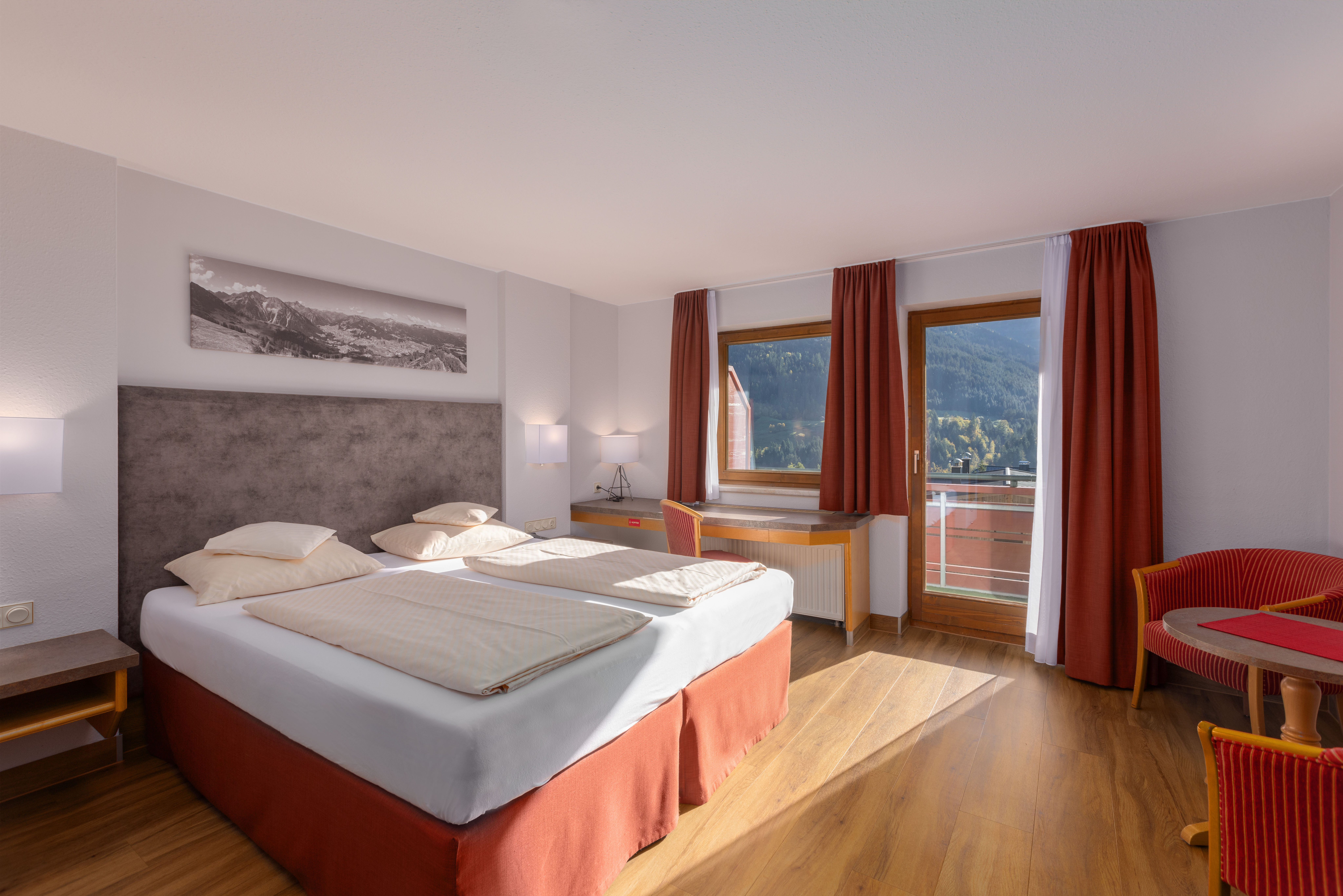 Terrassenzimmerfoto des Hotels IFA Alpenrose