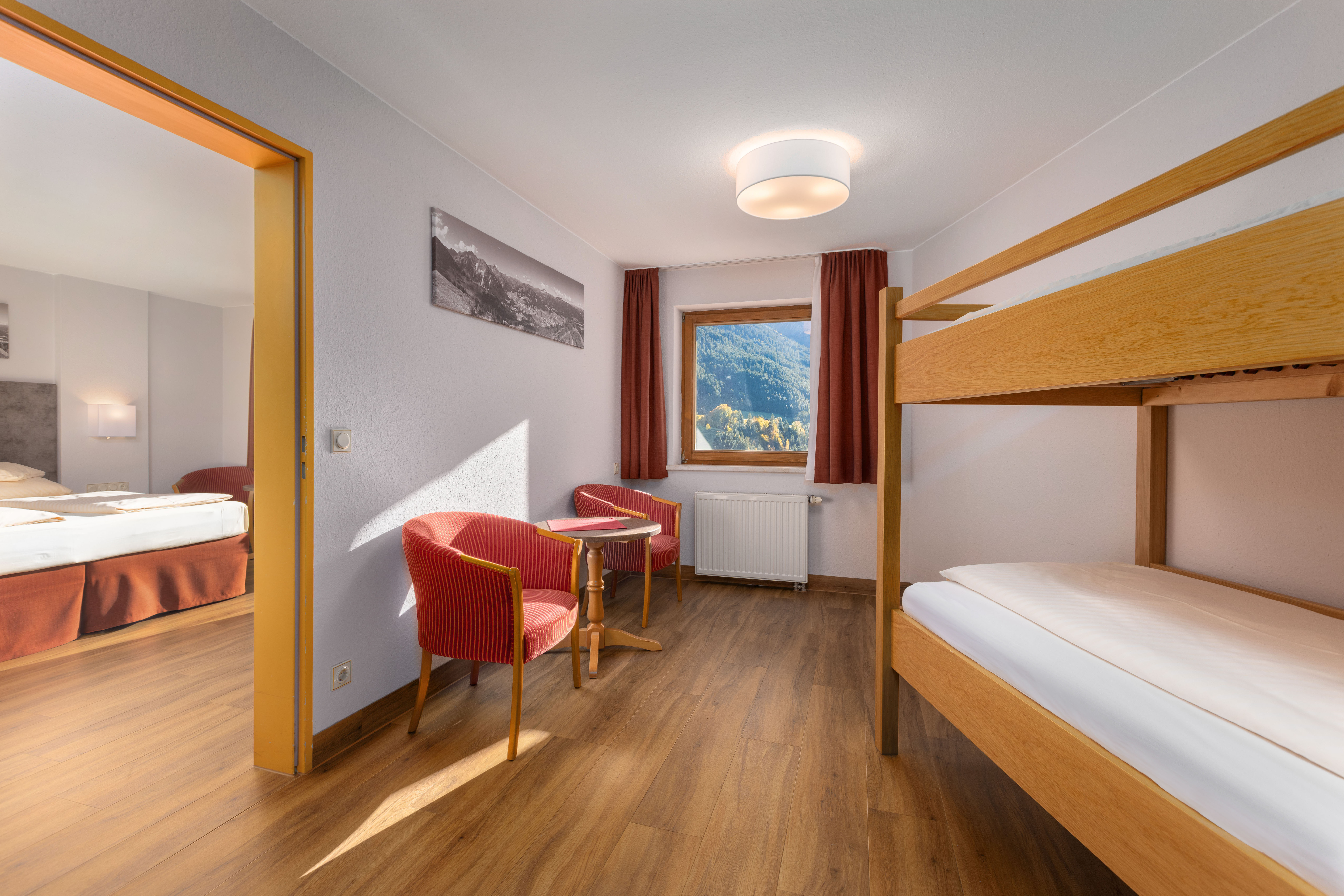 Familienzimmerbilder des Hotels IFA Alpenrose