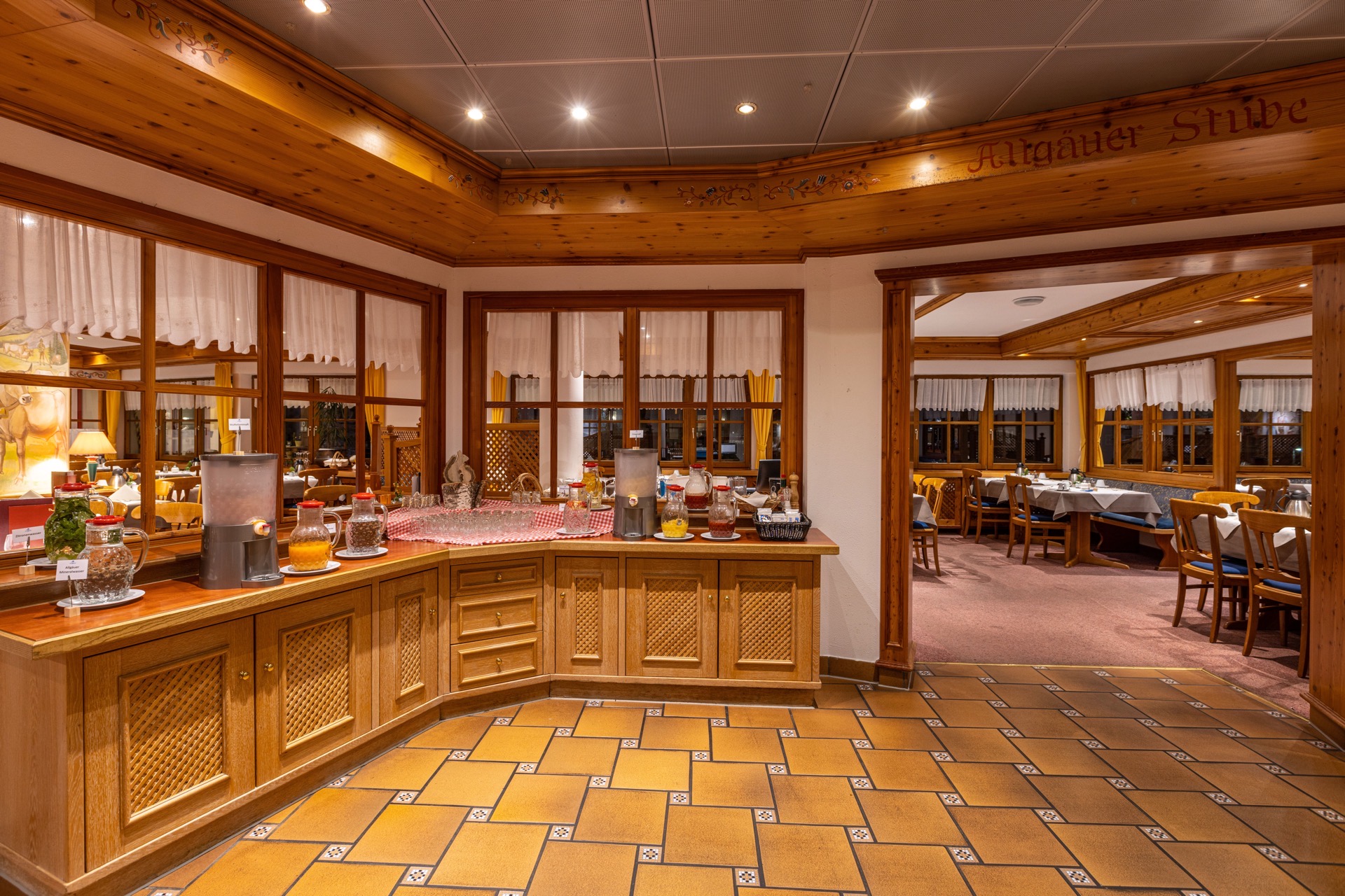 Buffetrestaurantfotos des Hotels IFA Alpenrose