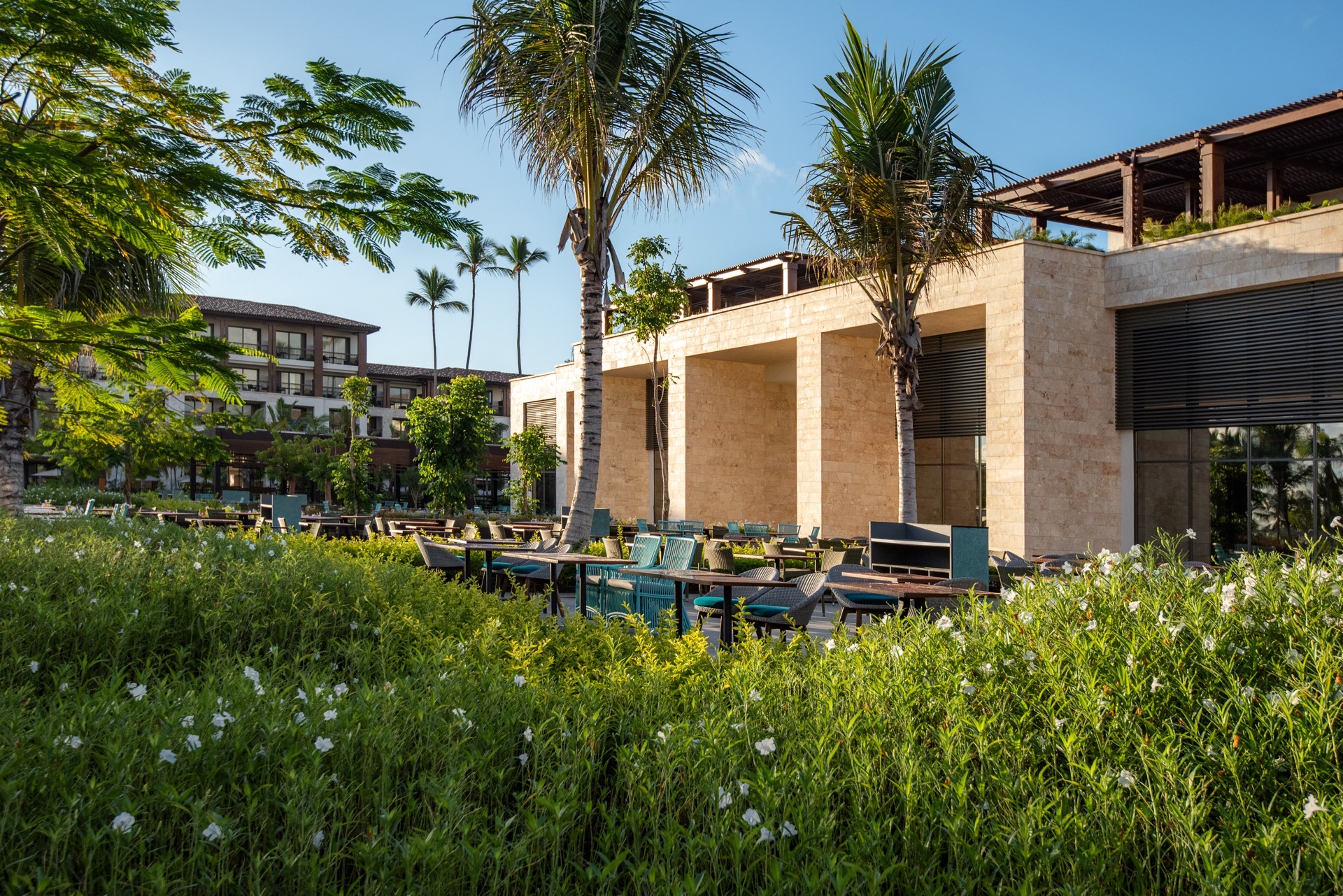 exterior caribbean buffet lopesan costa bávaro