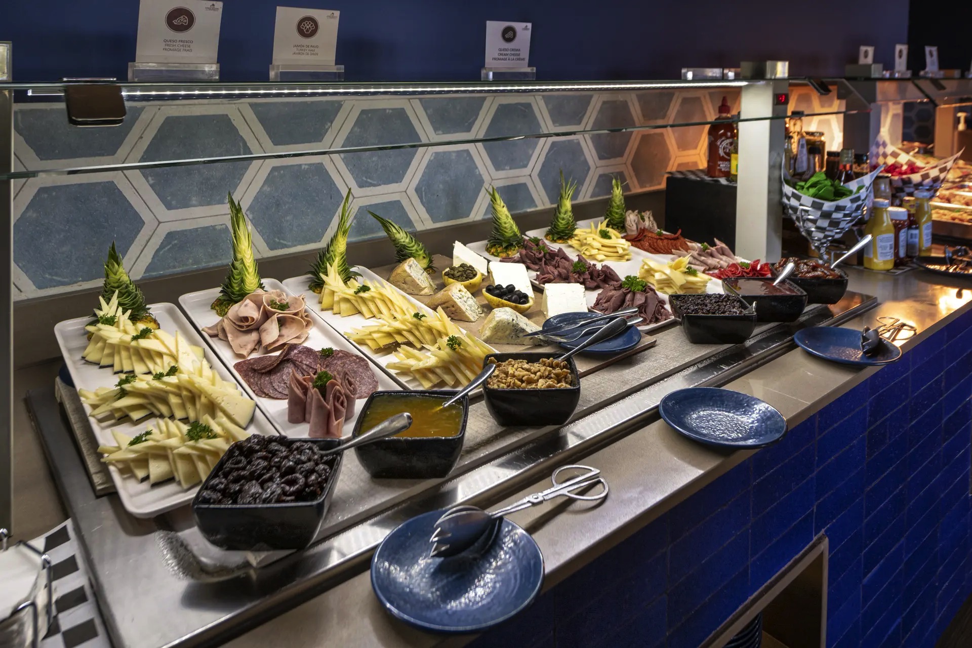 gastronomie goldfish beach club lopesan costa bávaro resort spa & casino