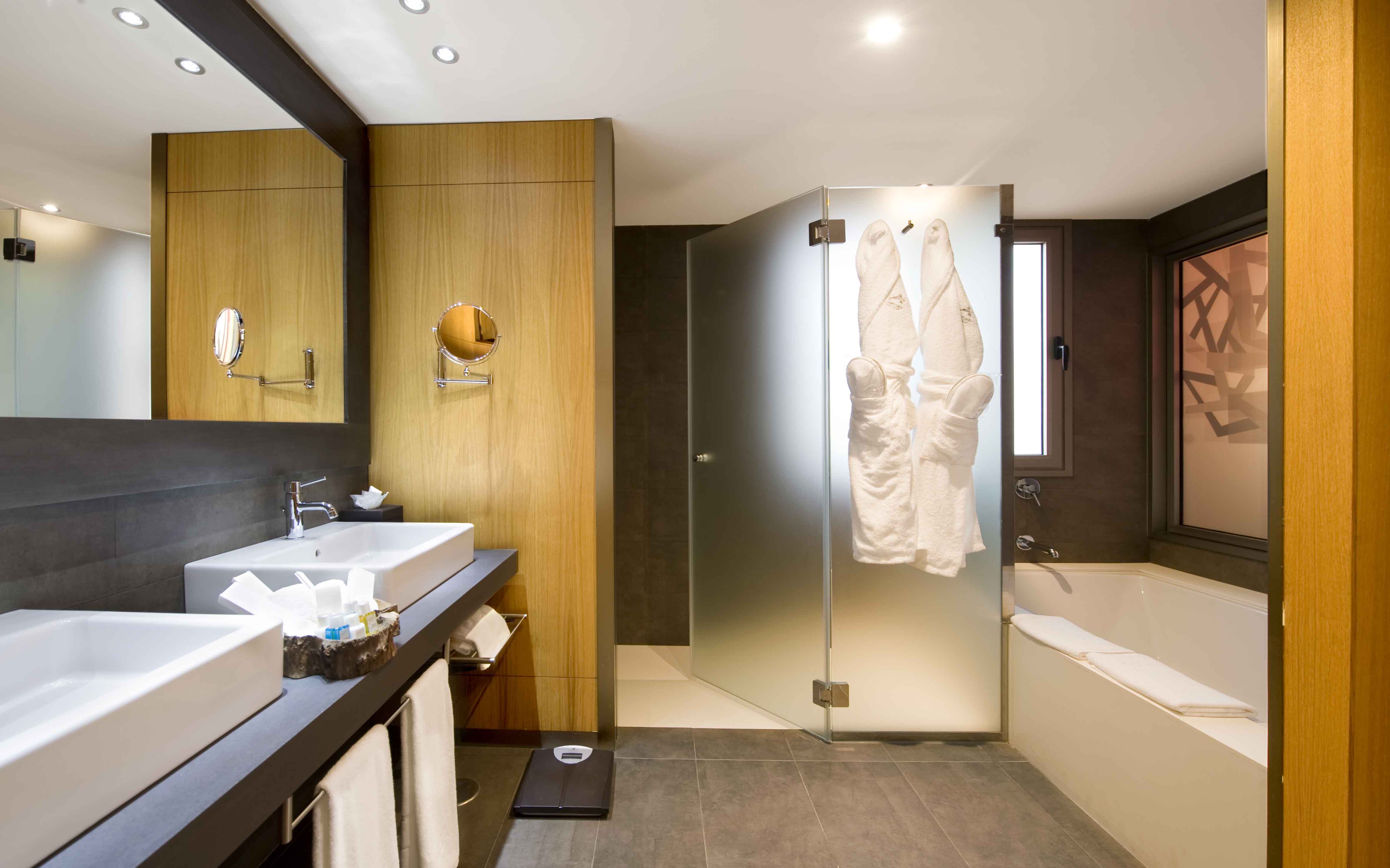 bathrobe vip hotel corallium dunamar