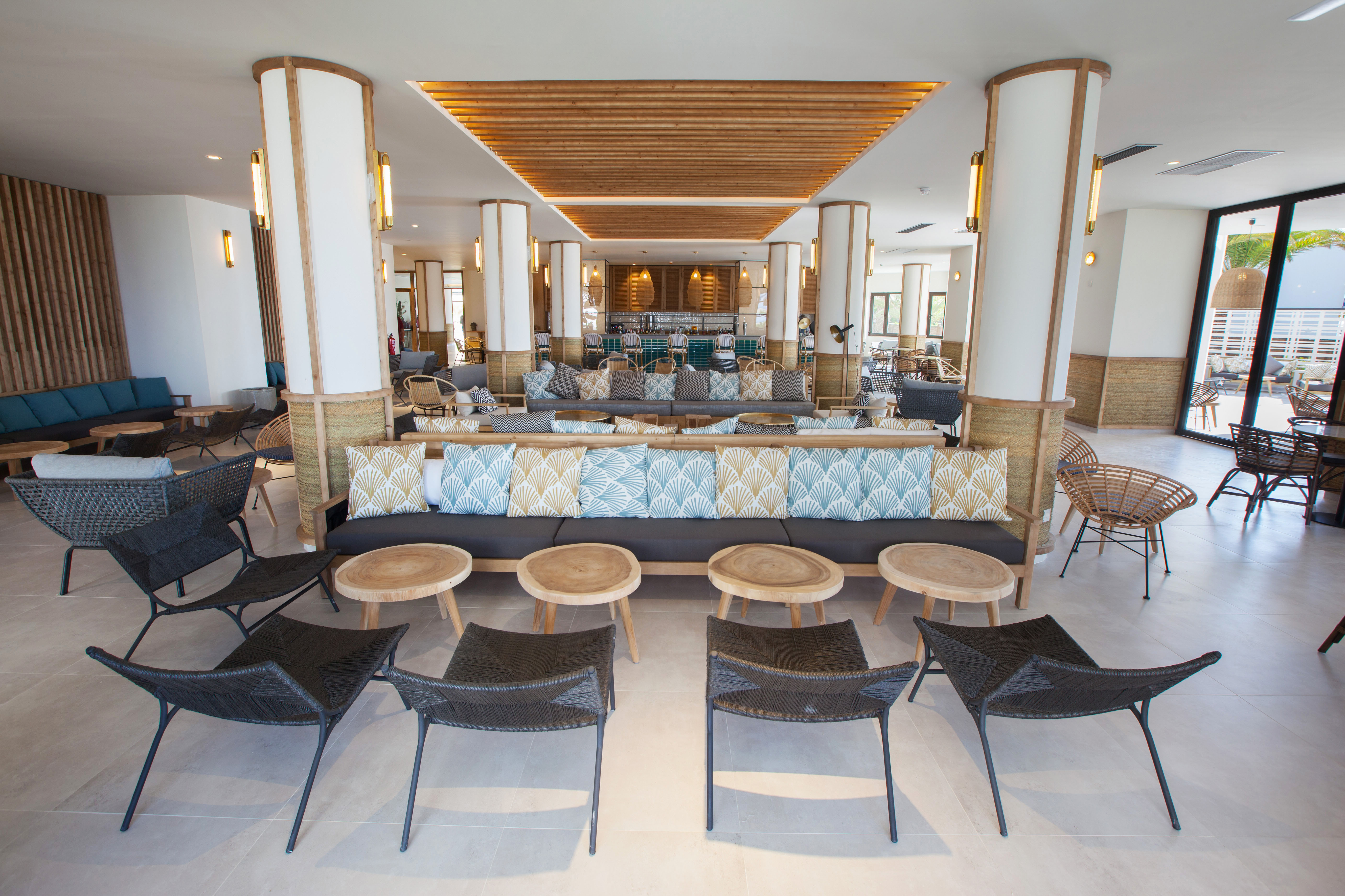 Bildergalerie Hotel Corallium Dunamar Nereo Cocktails Salon