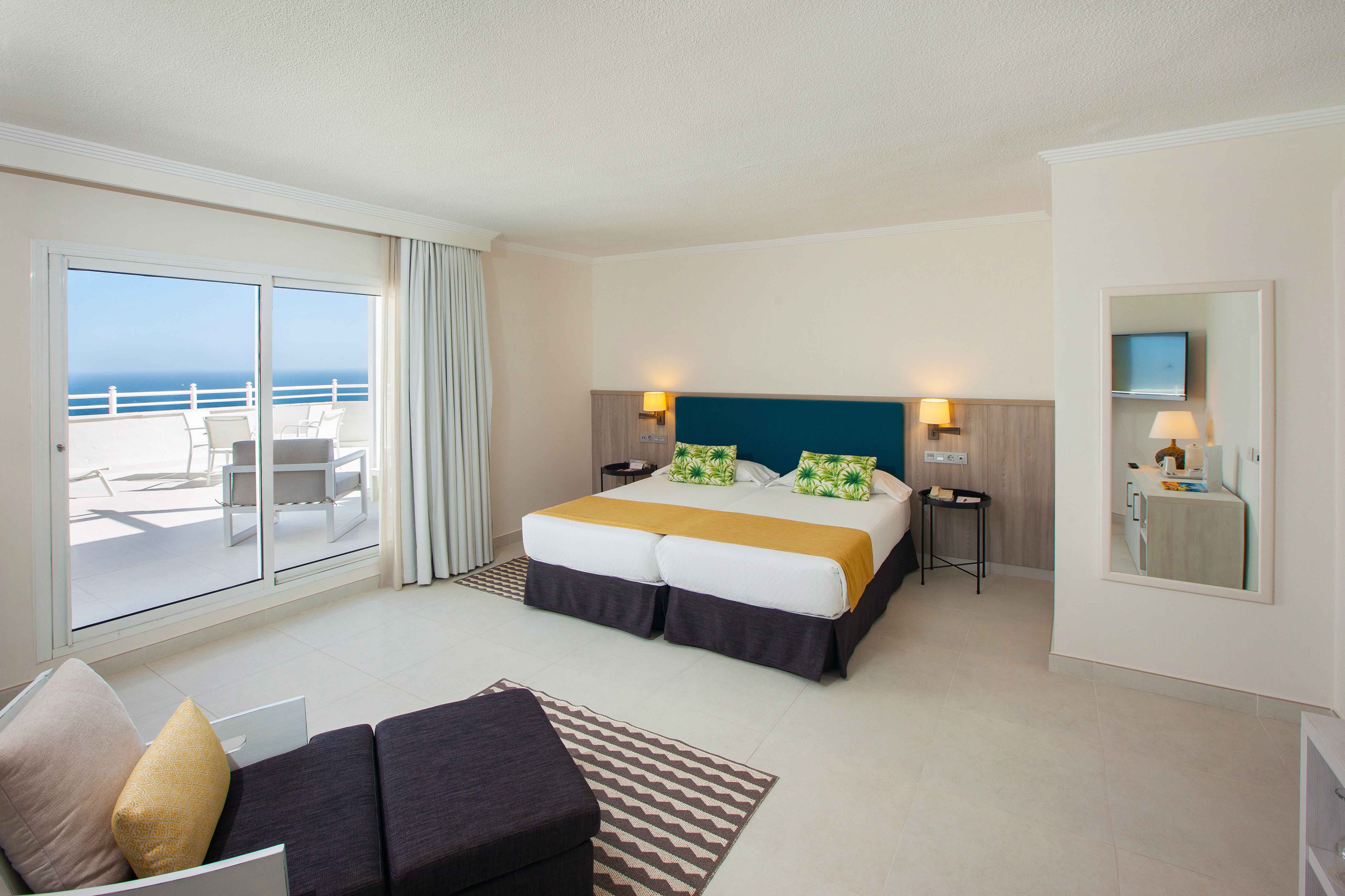 breakfast included accommodation hotel corallium dunamar