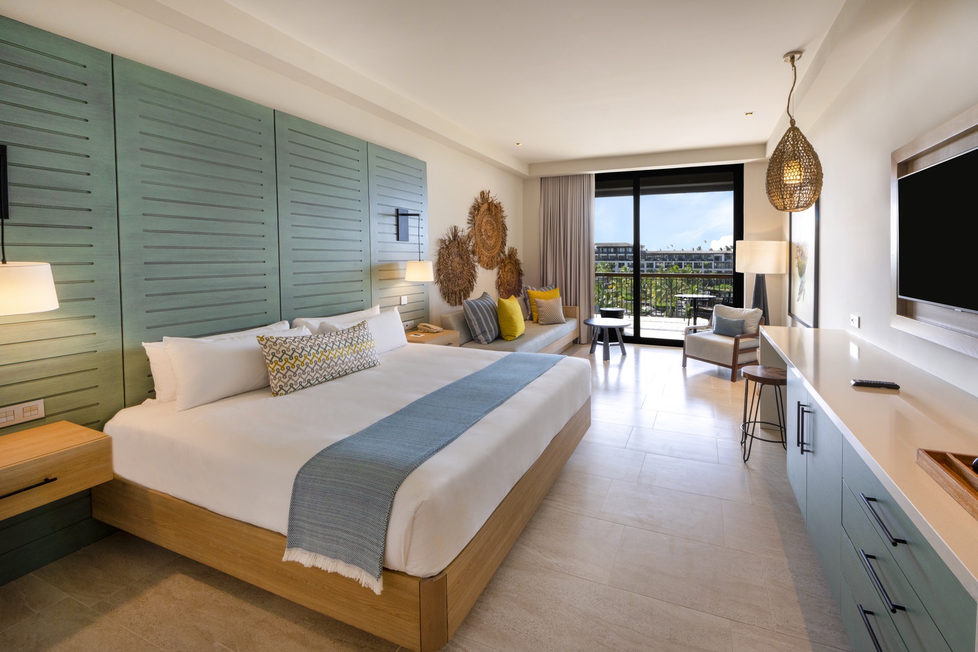 bett resort king ocean view junior suite lopesan costa bavaro resort, spa & casino