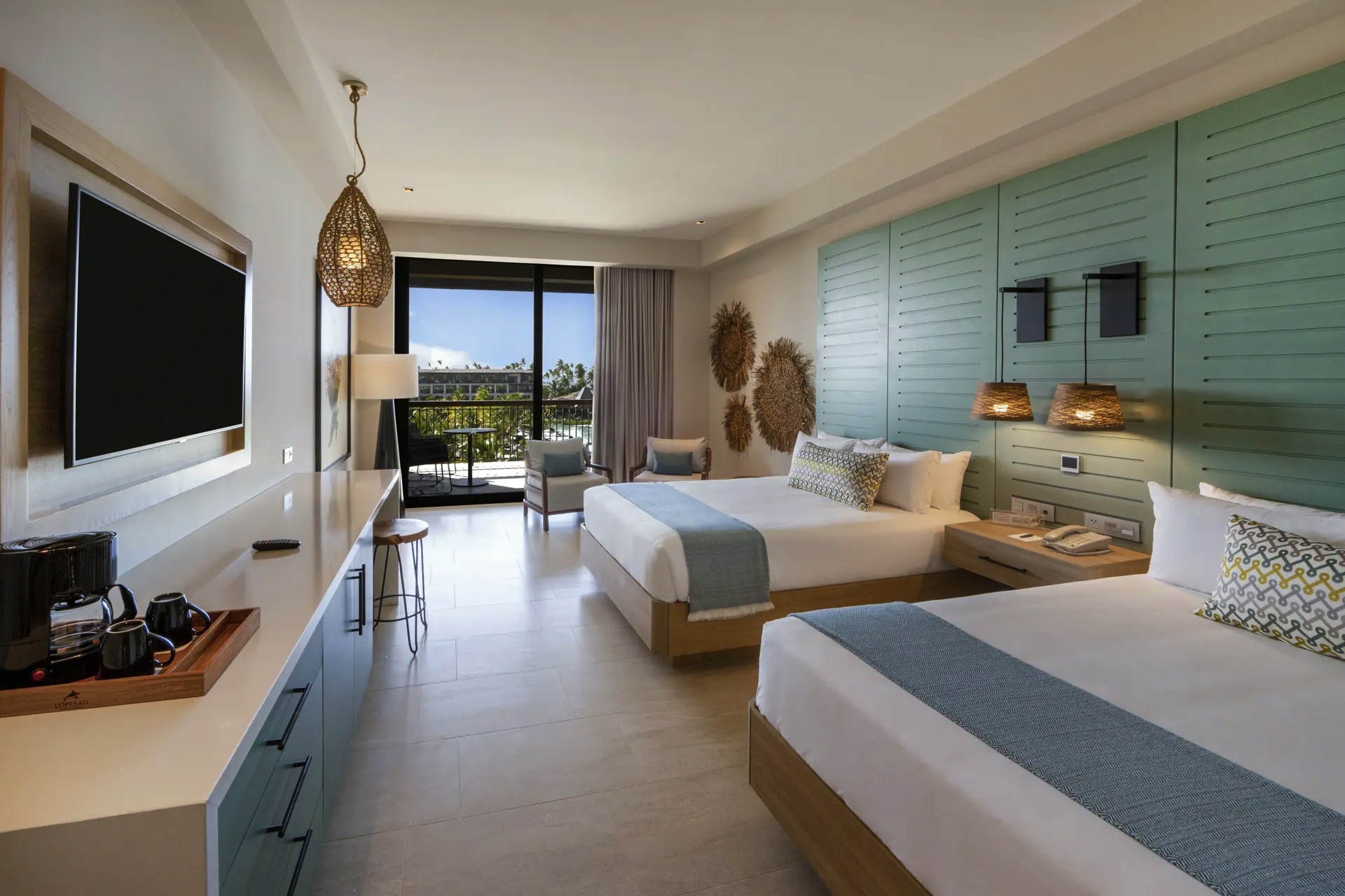 bett resort queen ocean view suite lopesan costa bavaro resort, spa & casino