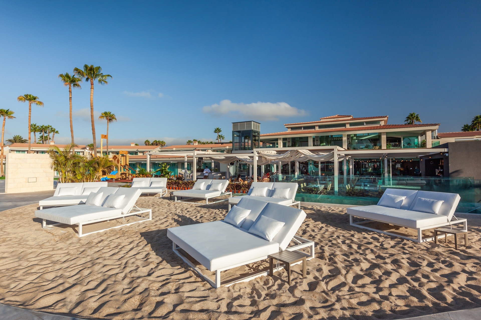 amacas hauptschwimmbad kumara serenoa by lopesan hotels