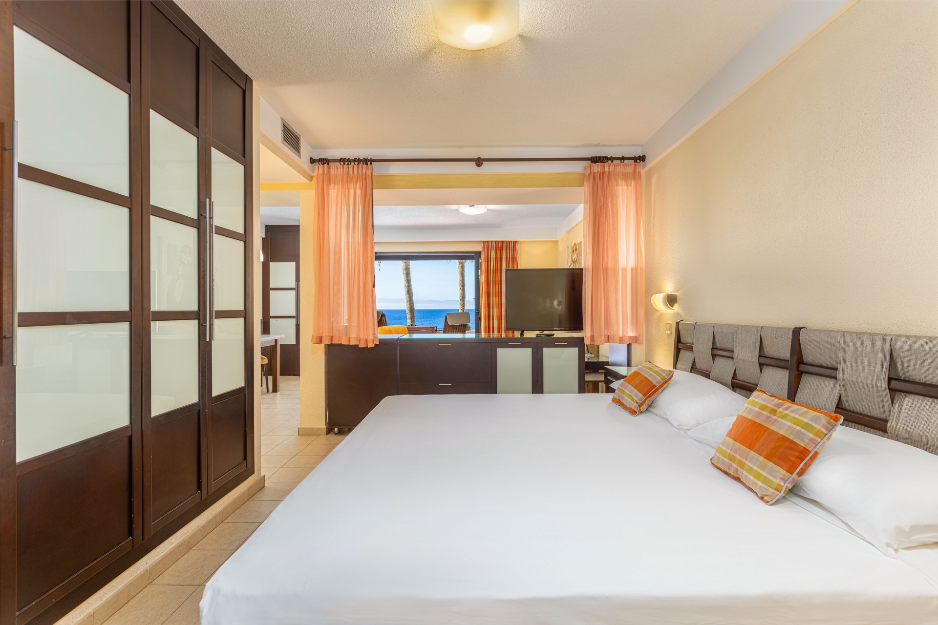 bett bungalow deluxe ifa villas altamarena